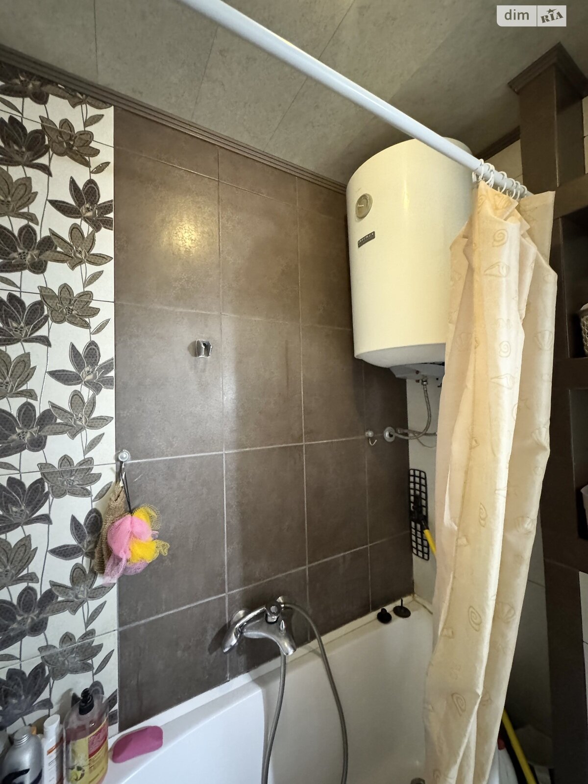 Продажа трехкомнатной квартиры в Виннице, на просп. Космонавтов, район Вишенка фото 1 Продажа трехкомнатной квартиры в Виннице, на просп. Космонавтов, район Вишенка фото 1