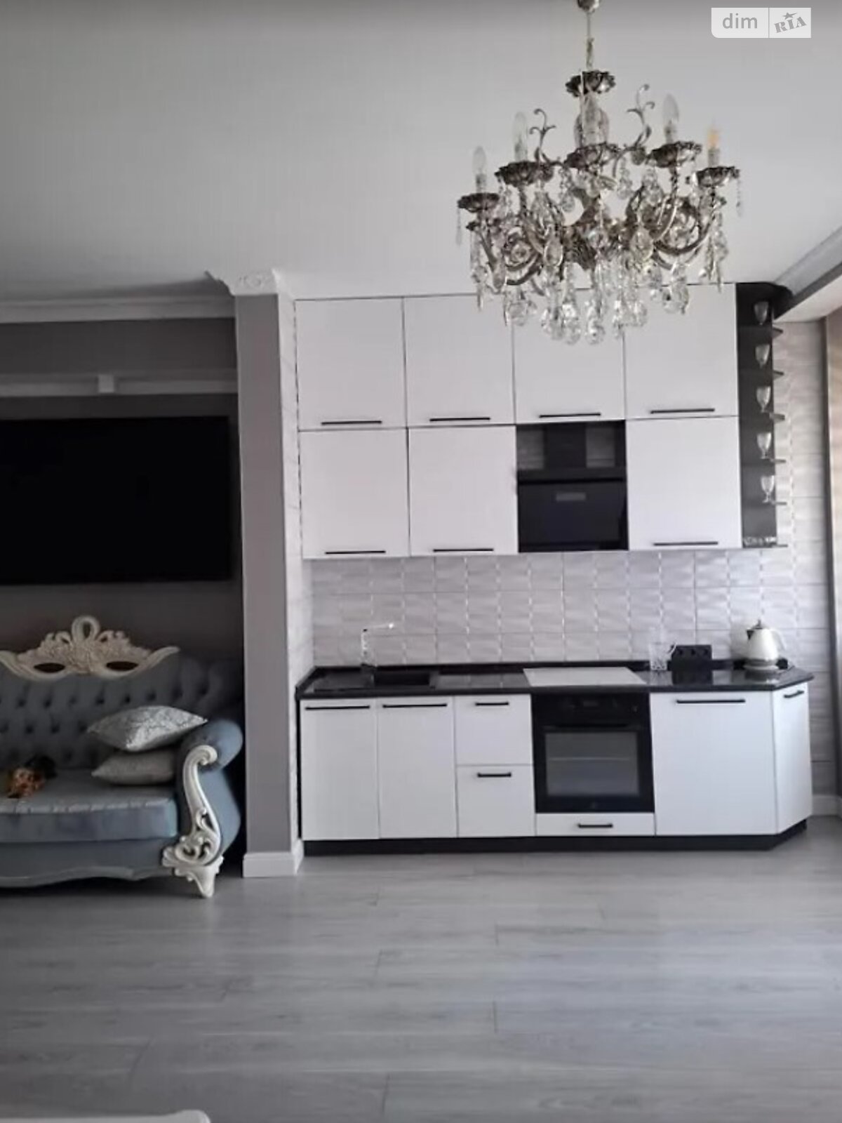 Продаж однокімнатної квартири в Вінниці, на просп. Космонавтів 49, район Вишенька фото 1 Продаж однокімнатної квартири в Вінниці, на просп. Космонавтів 49, район Вишенька фото 1