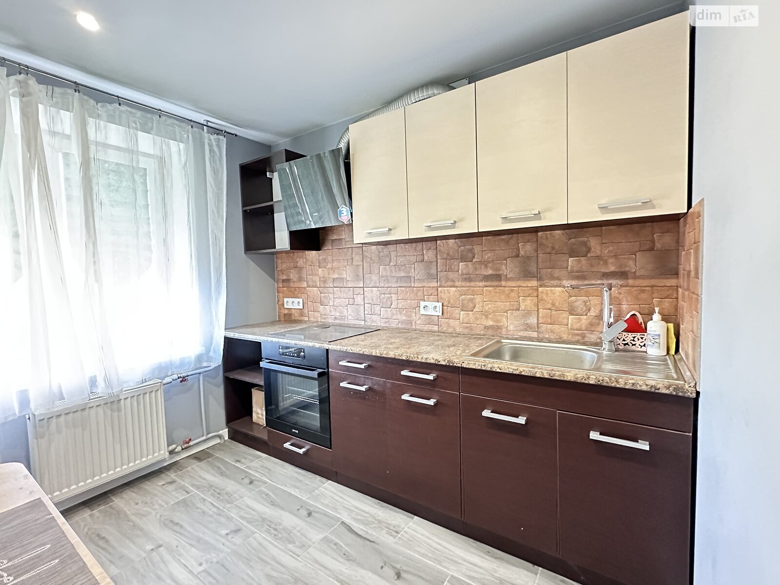 Продажа двухкомнатной квартиры в Виннице, на просп. Космонавтов, район Вишенка фото 1 Продажа двухкомнатной квартиры в Виннице, на просп. Космонавтов, район Вишенка фото 1