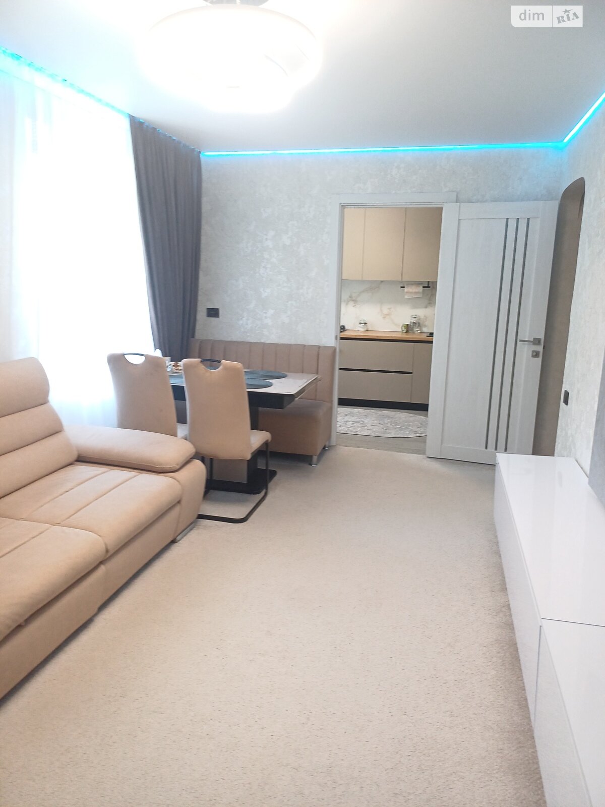 Продажа трехкомнатной квартиры в Виннице, на просп. Космонавтов, район Вишенка фото 1 Продажа трехкомнатной квартиры в Виннице, на просп. Космонавтов, район Вишенка фото 1