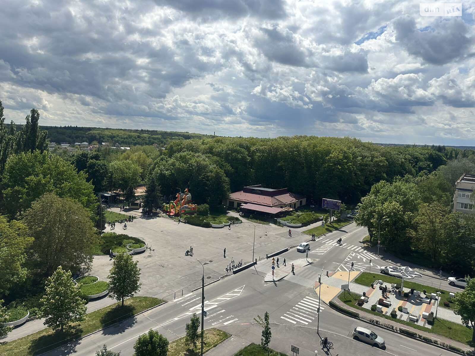 Продажа трехкомнатной квартиры в Виннице, на просп. Космонавтов, район Вишенка фото 1 Продажа трехкомнатной квартиры в Виннице, на просп. Космонавтов, район Вишенка фото 1