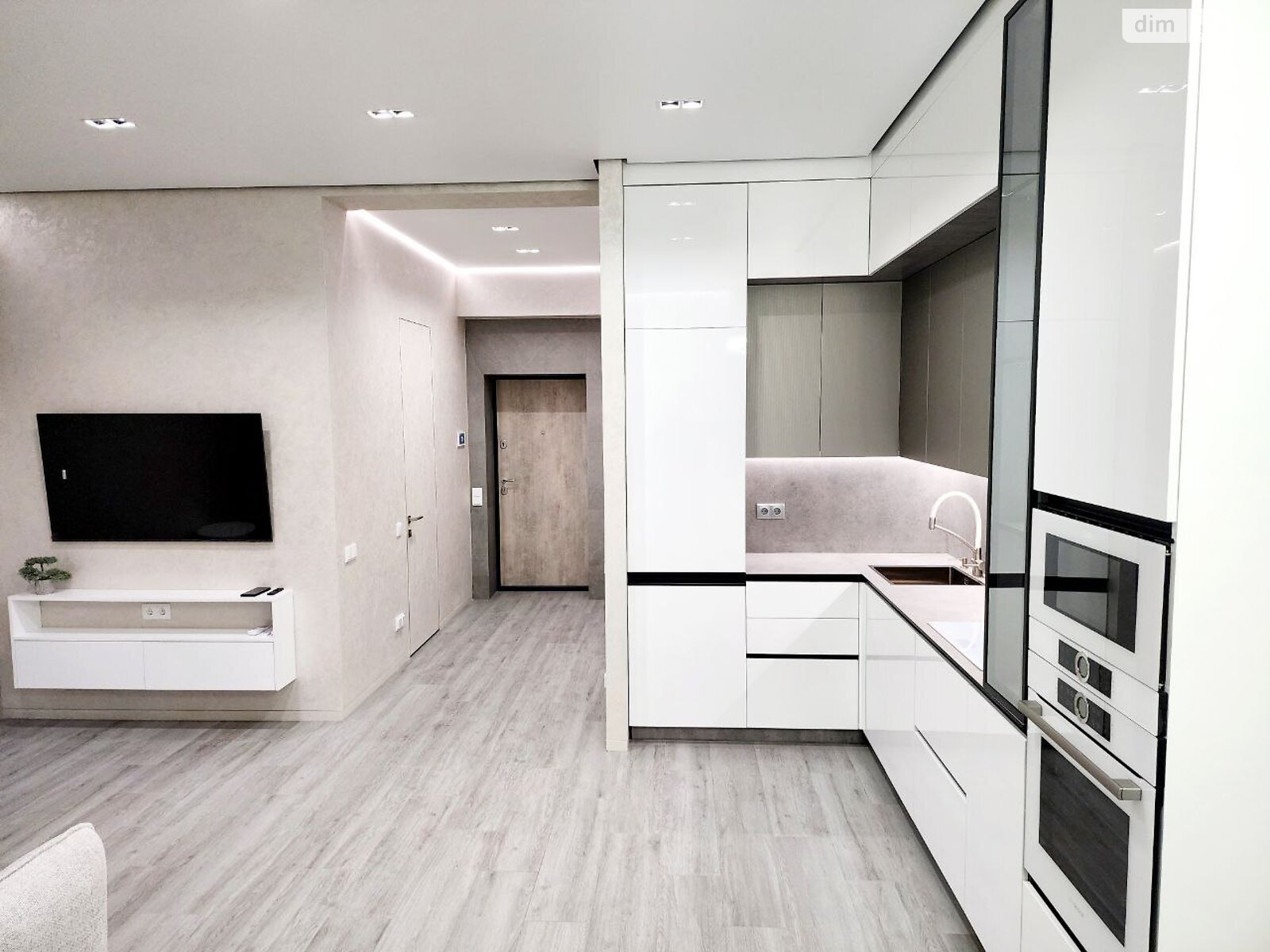 Продажа однокомнатной квартиры в Виннице, на просп. Космонавтов 49, район Вишенка фото 1 Продажа однокомнатной квартиры в Виннице, на просп. Космонавтов 49, район Вишенка фото 1