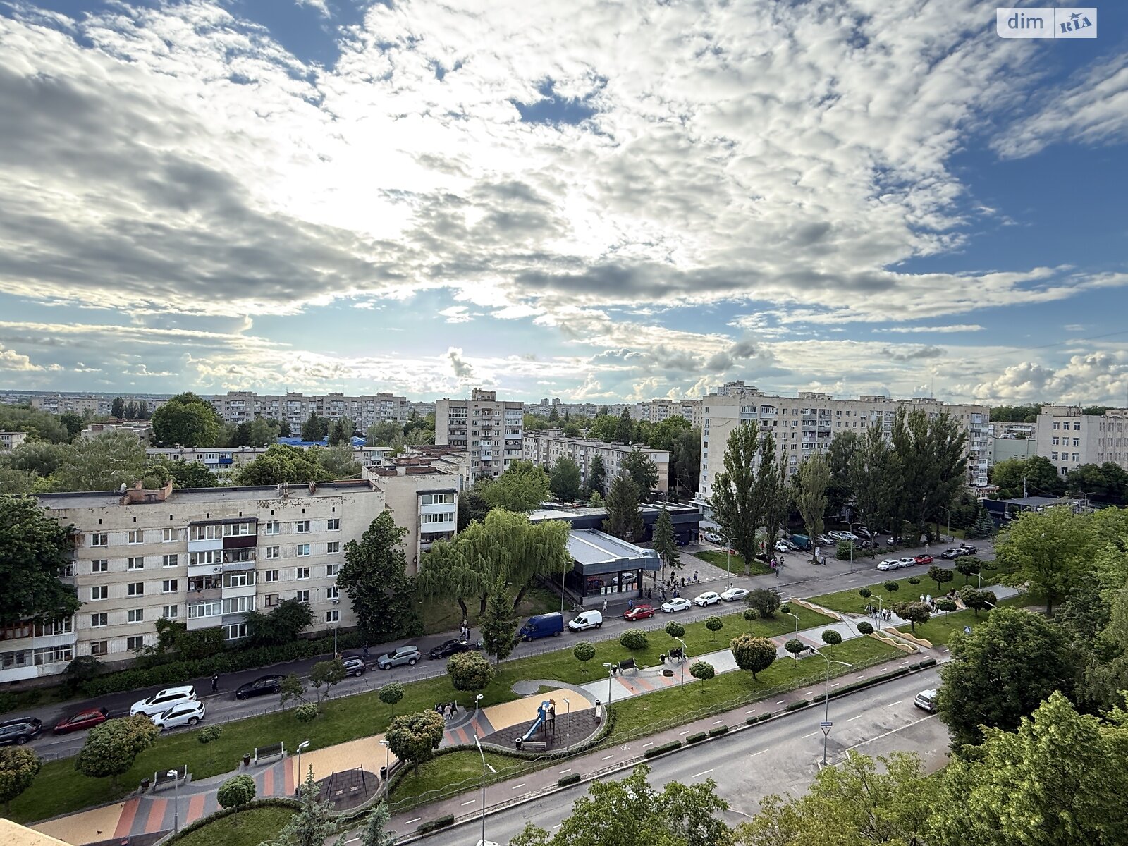 Продаж двокімнатної квартири в Вінниці, на просп. Космонавтів 69, район Вишенька фото 1 Продаж двокімнатної квартири в Вінниці, на просп. Космонавтів 69, район Вишенька фото 1