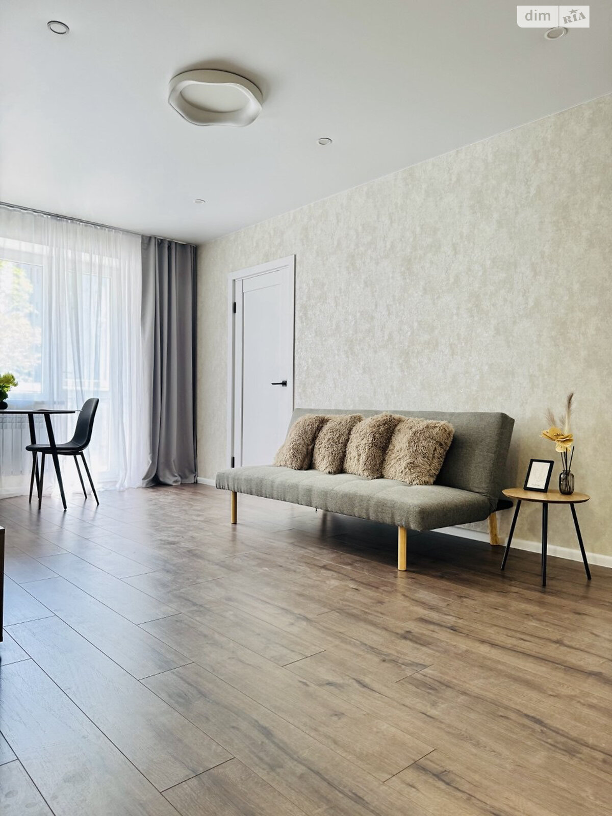 Продажа трехкомнатной квартиры в Виннице, на просп. Космонавтов 7, район Вишенка фото 1 Продажа трехкомнатной квартиры в Виннице, на просп. Космонавтов 7, район Вишенка фото 1