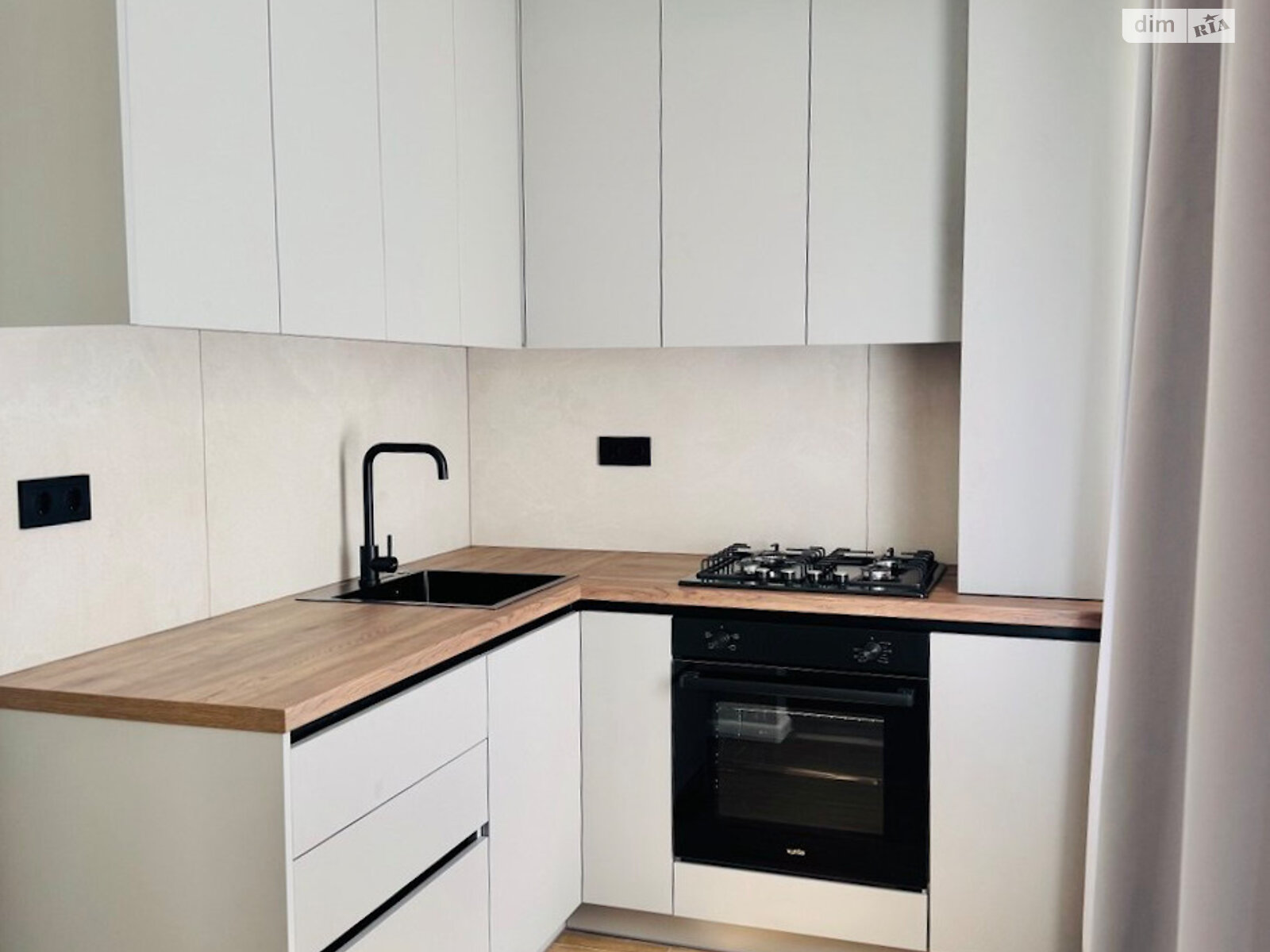Продажа трехкомнатной квартиры в Виннице, на просп. Космонавтов 7, район Вишенка фото 1 Продажа трехкомнатной квартиры в Виннице, на просп. Космонавтов 7, район Вишенка фото 1
