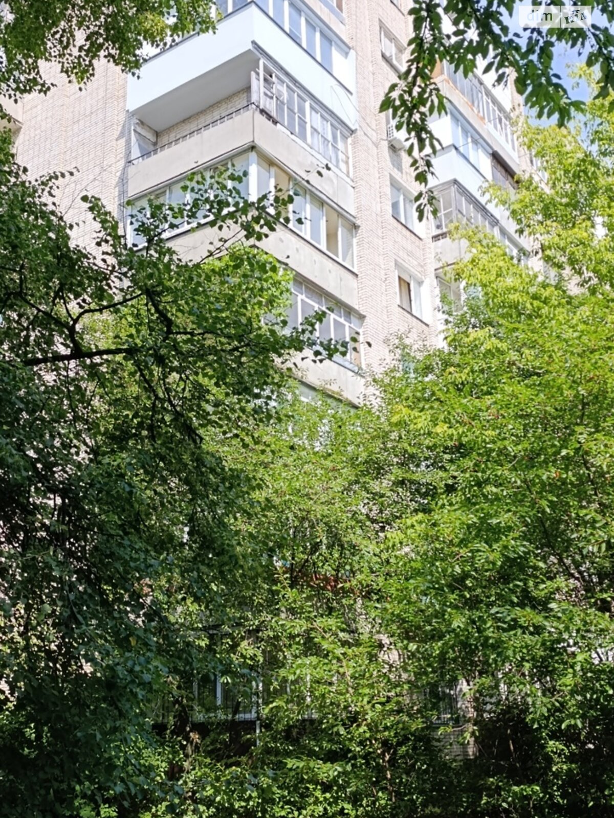 Продажа трехкомнатной квартиры в Виннице, на просп. Космонавтов, район Вишенка фото 1 Продажа трехкомнатной квартиры в Виннице, на просп. Космонавтов, район Вишенка фото 1