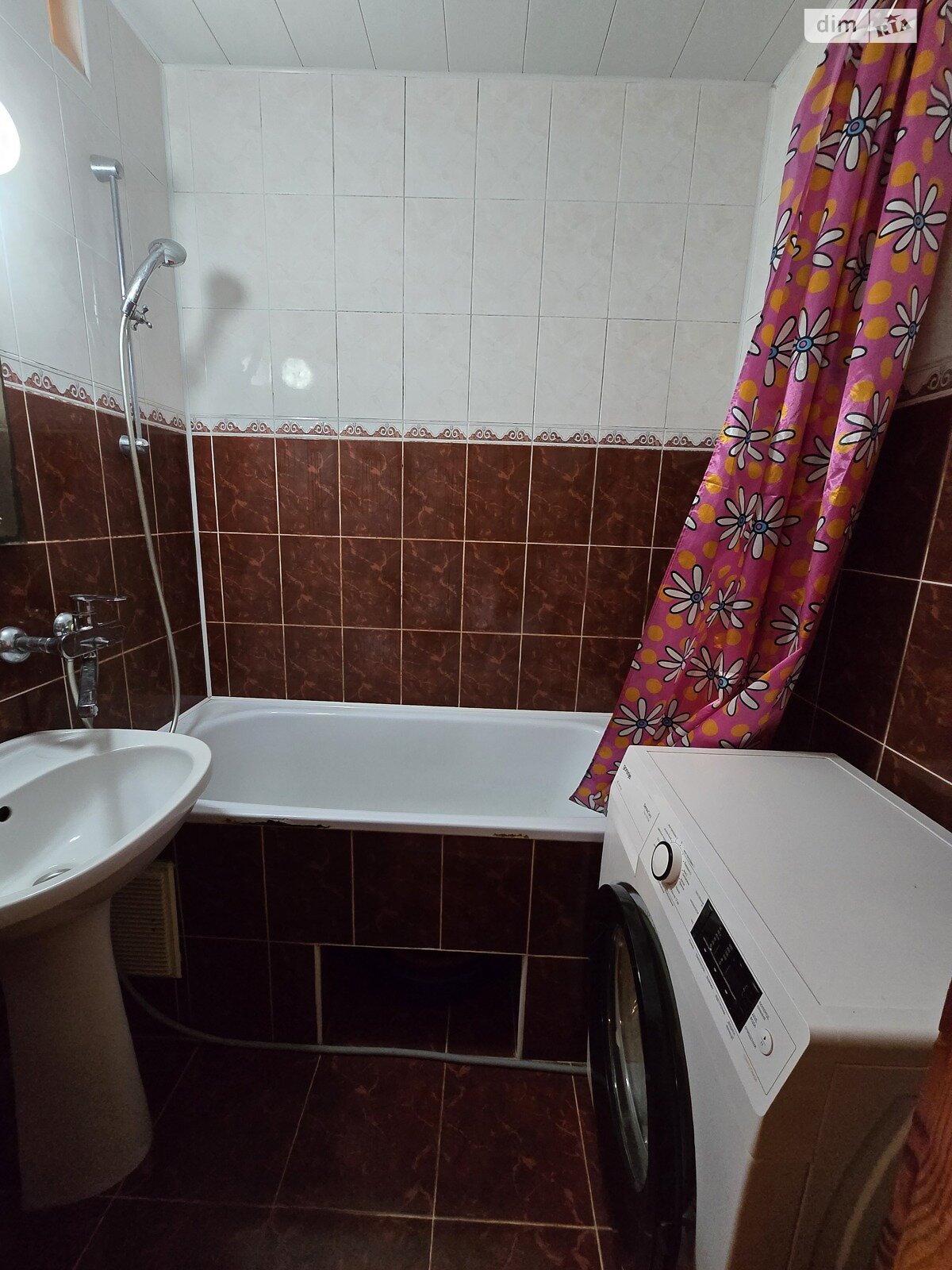 Продажа трехкомнатной квартиры в Виннице, на просп. Космонавтов, район Вишенка фото 1 Продажа трехкомнатной квартиры в Виннице, на просп. Космонавтов, район Вишенка фото 1