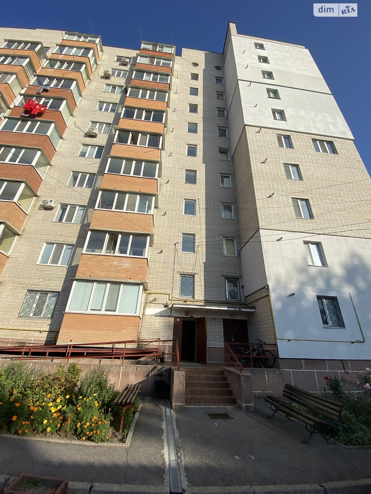Продажа трехкомнатной квартиры в Виннице, на просп. Юности 6А, район Вишенка фото 1
