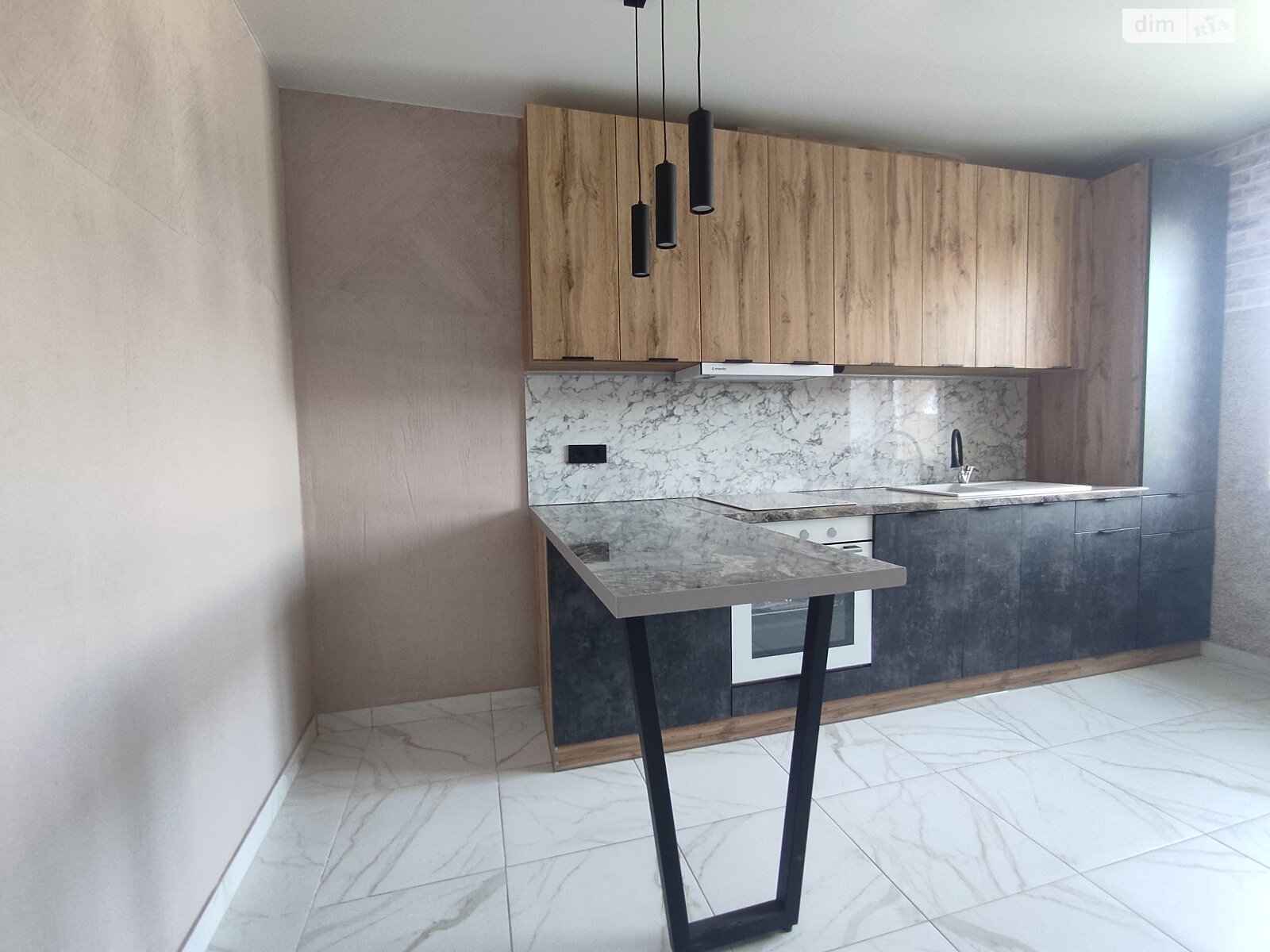 Продажа двухкомнатной квартиры в Виннице, на просп. Юности, район Вишенка фото 1 Продажа двухкомнатной квартиры в Виннице, на просп. Юности, район Вишенка фото 1