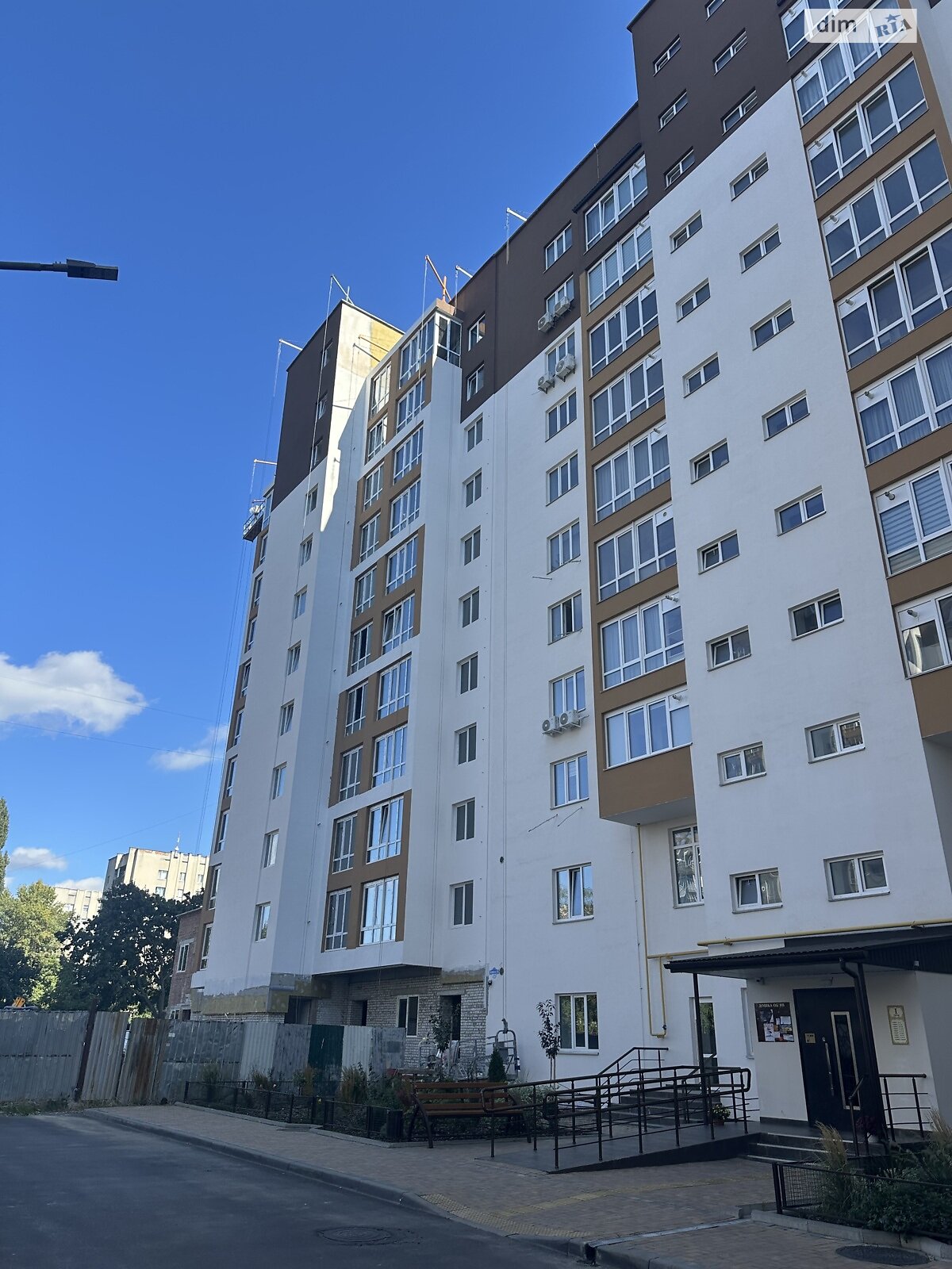 Продаж двокімнатної квартири в Вінниці, на просп. Юності, район Вишенька фото 1 Продаж двокімнатної квартири в Вінниці, на просп. Юності, район Вишенька фото 1