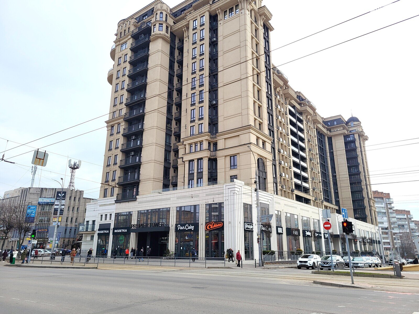 Продажа трехкомнатной квартиры в Виннице, на просп. Космонавтов, район Вишенка фото 1 Продажа трехкомнатной квартиры в Виннице, на просп. Космонавтов, район Вишенка фото 1