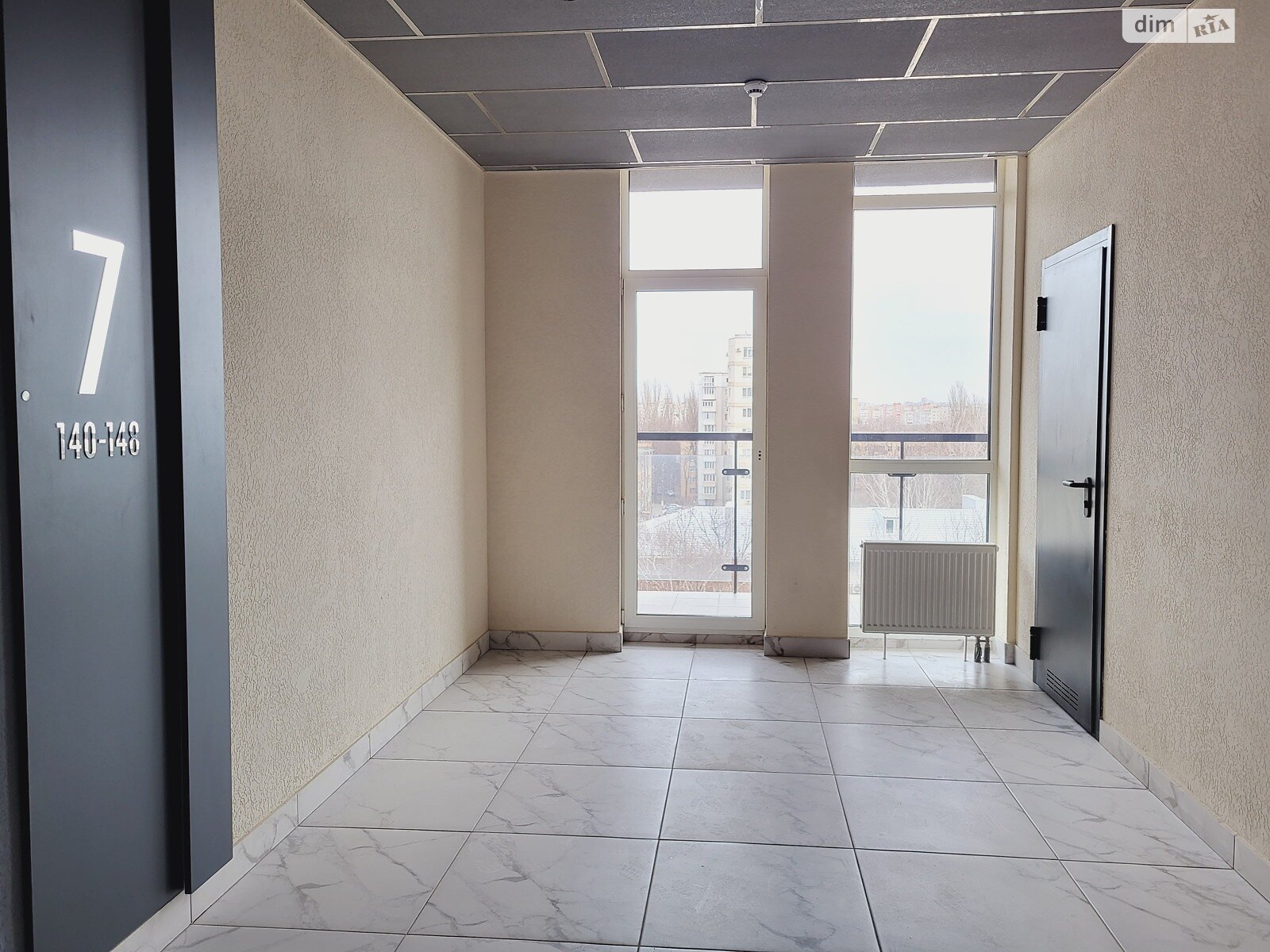 Продажа трехкомнатной квартиры в Виннице, на просп. Космонавтов, район Вишенка фото 1 Продажа трехкомнатной квартиры в Виннице, на просп. Космонавтов, район Вишенка фото 1
