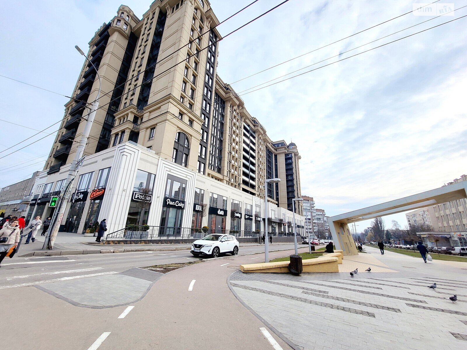Продажа трехкомнатной квартиры в Виннице, на просп. Космонавтов, район Вишенка фото 1 Продажа трехкомнатной квартиры в Виннице, на просп. Космонавтов, район Вишенка фото 1