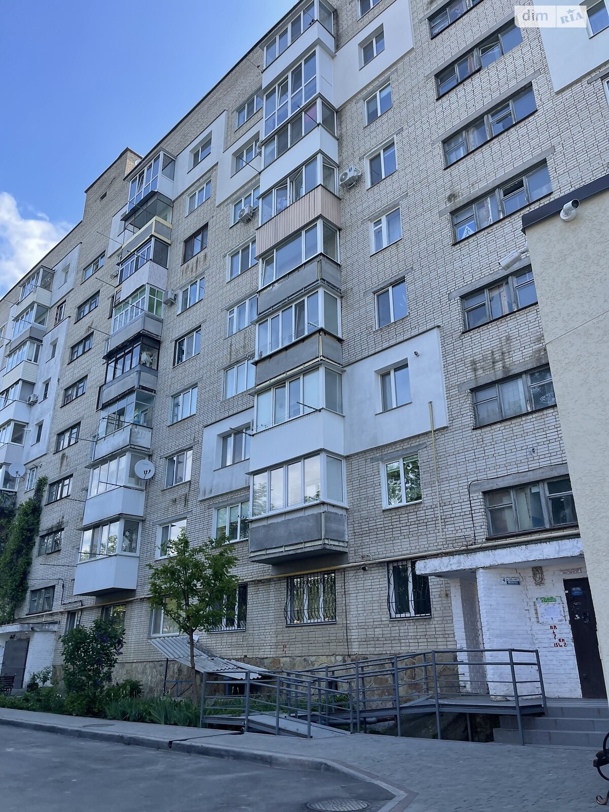 Продаж трикімнатної квартири в Вінниці, на вул. Політехнічна, район Вишенька фото 1 Продаж трикімнатної квартири в Вінниці, на вул. Політехнічна, район Вишенька фото 1