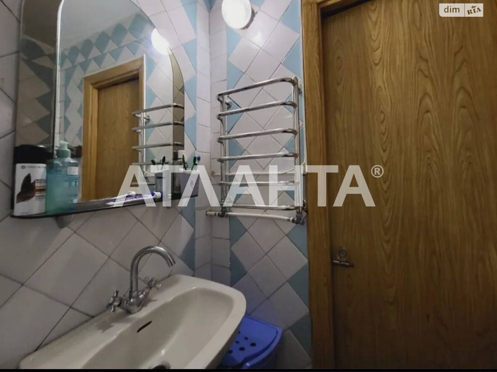 Продажа трехкомнатной квартиры в Виннице, на ул. Стельмаха, район Вишенка фото 1 Продажа трехкомнатной квартиры в Виннице, на ул. Стельмаха, район Вишенка фото 1