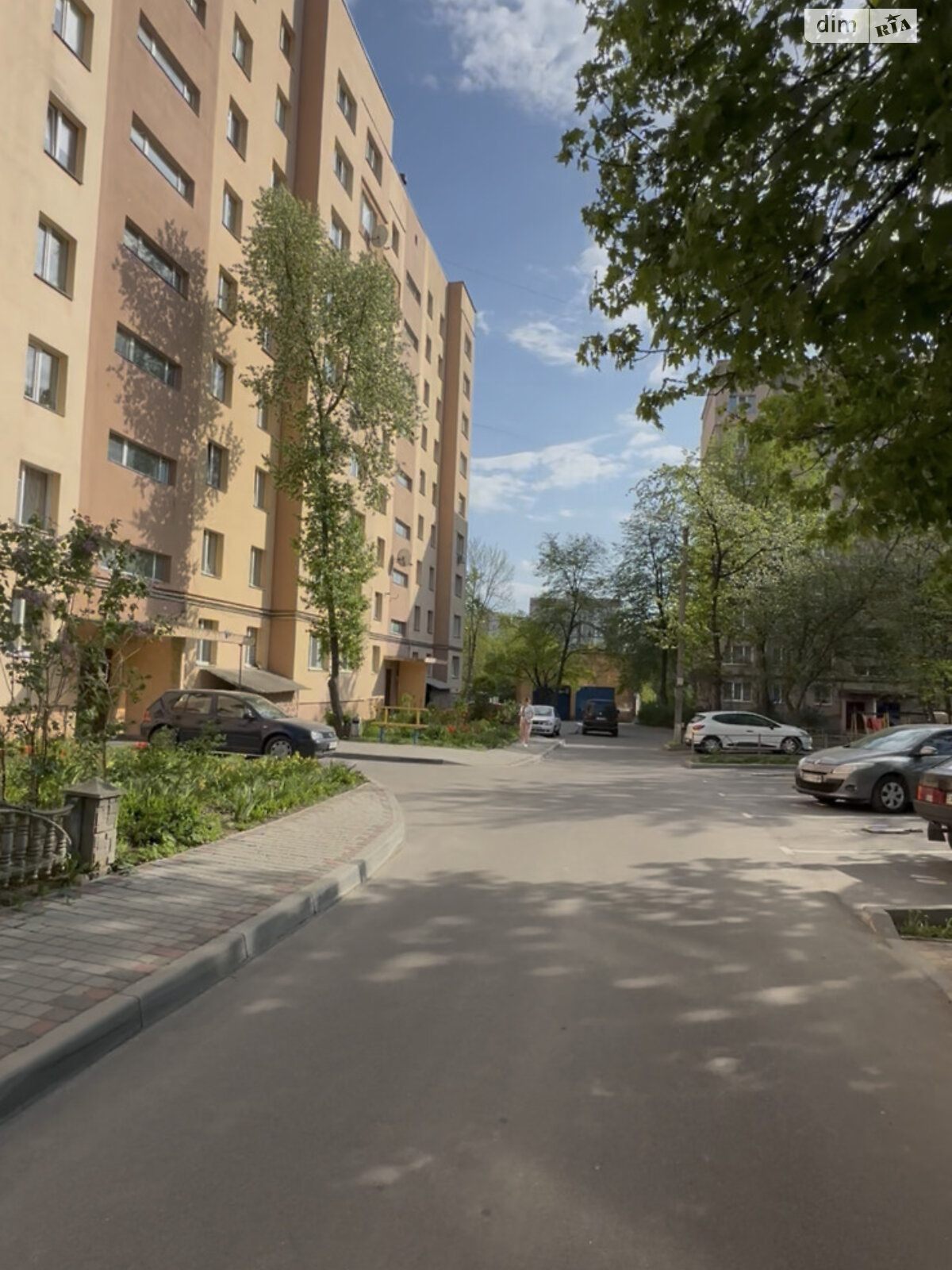 Продажа трехкомнатной квартиры в Виннице, на ул. Стельмаха, район Вишенка фото 1 Продажа трехкомнатной квартиры в Виннице, на ул. Стельмаха, район Вишенка фото 1