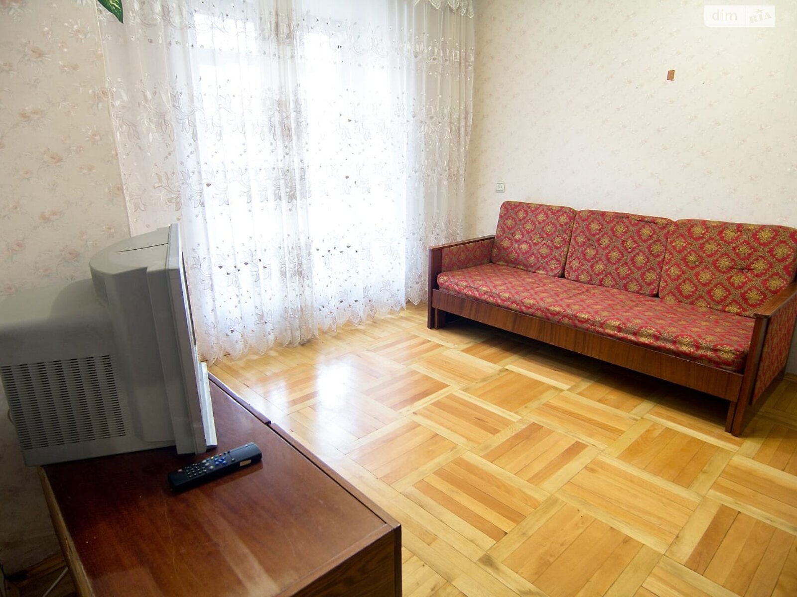 Продаж трикімнатної квартири в Вінниці, на вул. Василя Порика 35, район Вишенька фото 1