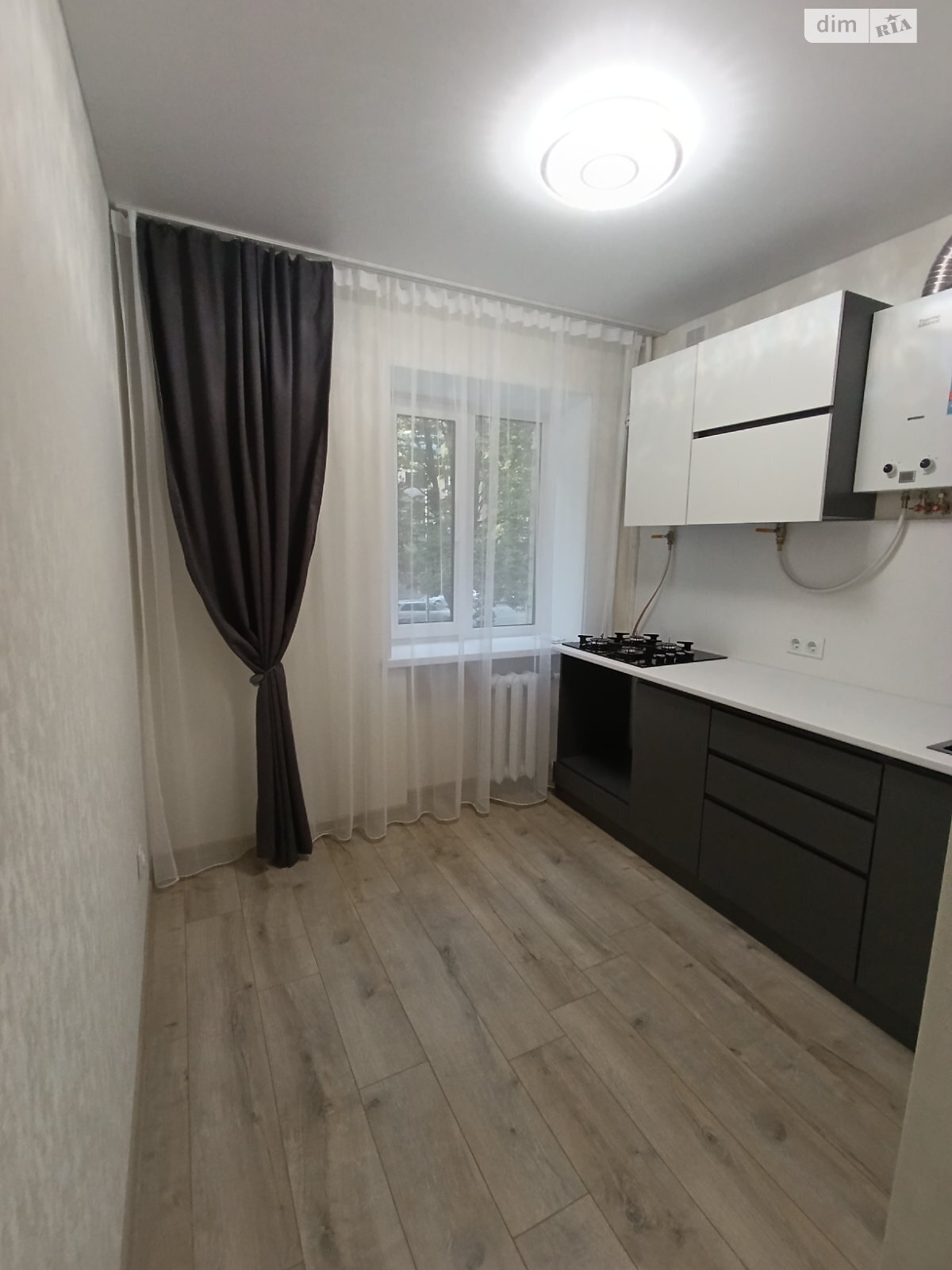 Продаж однокімнатної квартири в Вінниці, на вул. Василя Порика, район Вишенька фото 1 Продаж однокімнатної квартири в Вінниці, на вул. Василя Порика, район Вишенька фото 1