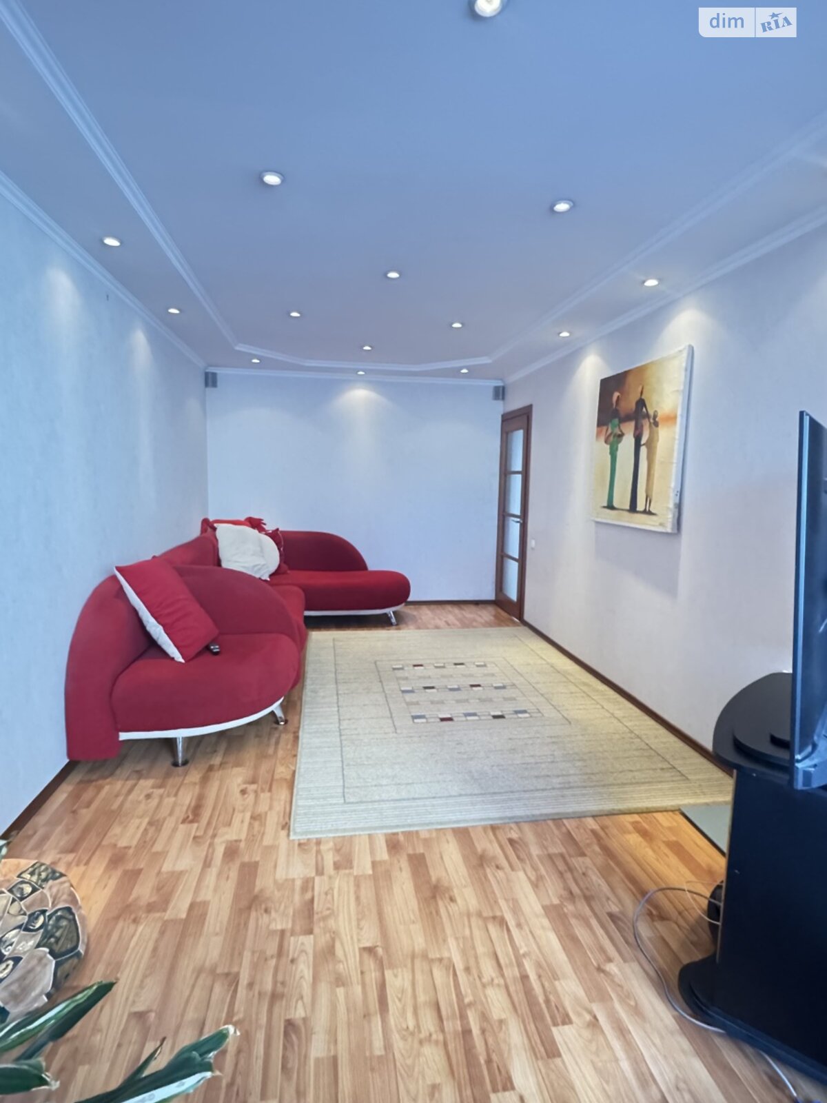 Продажа трехкомнатной квартиры в Виннице, на пр. Юности 11, район Вишенка фото 1 Продажа трехкомнатной квартиры в Виннице, на пр. Юности 11, район Вишенка фото 1