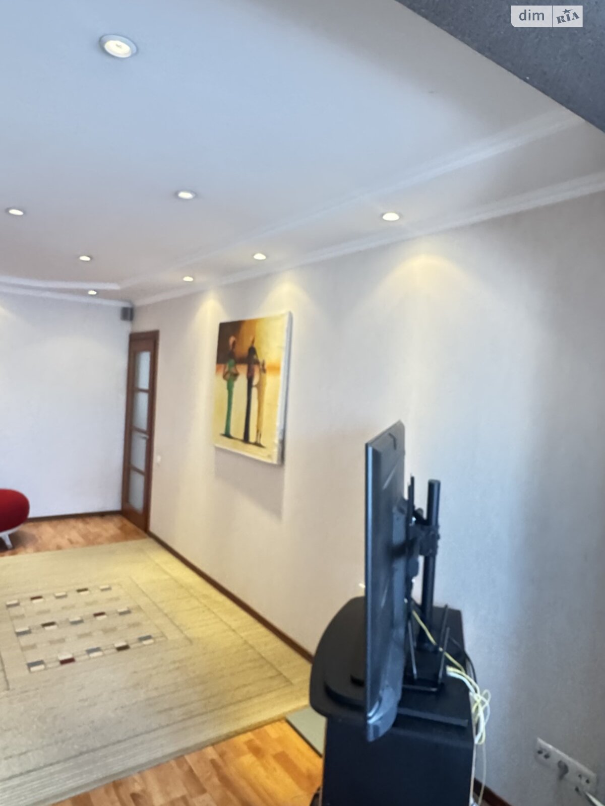 Продажа трехкомнатной квартиры в Виннице, на пр. Юности 11, район Вишенка фото 1 Продажа трехкомнатной квартиры в Виннице, на пр. Юности 11, район Вишенка фото 1