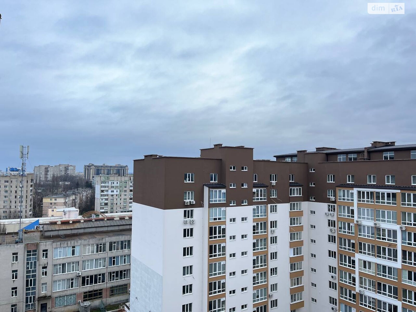 Продаж двокімнатної квартири в Вінниці, на просп. Юності 16А, район Вишенька фото 1