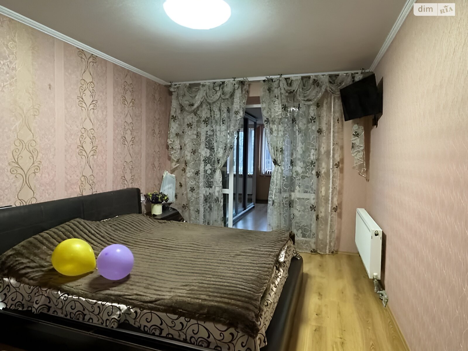 Продаж трикімнатної квартири в Вінниці, на просп. Юності 83, район Вишенька фото 1 Продаж трикімнатної квартири в Вінниці, на просп. Юності 83, район Вишенька фото 1