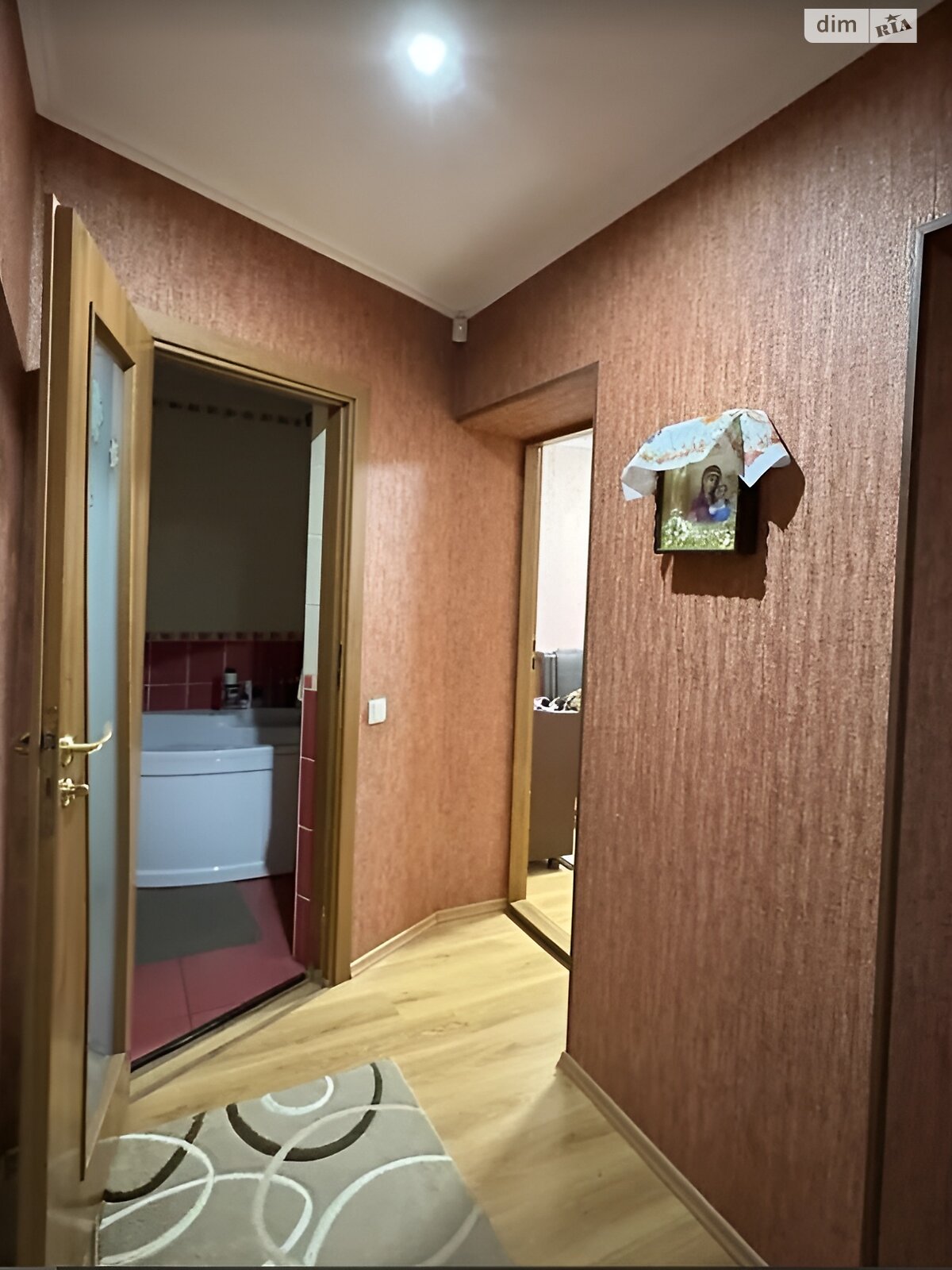 Продаж трикімнатної квартири в Вінниці, на просп. Юності 83, район Вишенька фото 1 Продаж трикімнатної квартири в Вінниці, на просп. Юності 83, район Вишенька фото 1