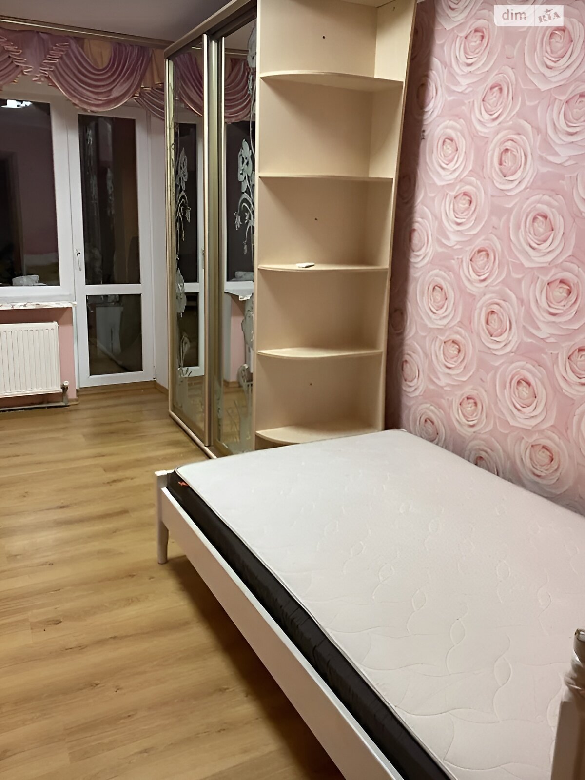 Продаж трикімнатної квартири в Вінниці, на просп. Юності 83, район Вишенька фото 1 Продаж трикімнатної квартири в Вінниці, на просп. Юності 83, район Вишенька фото 1