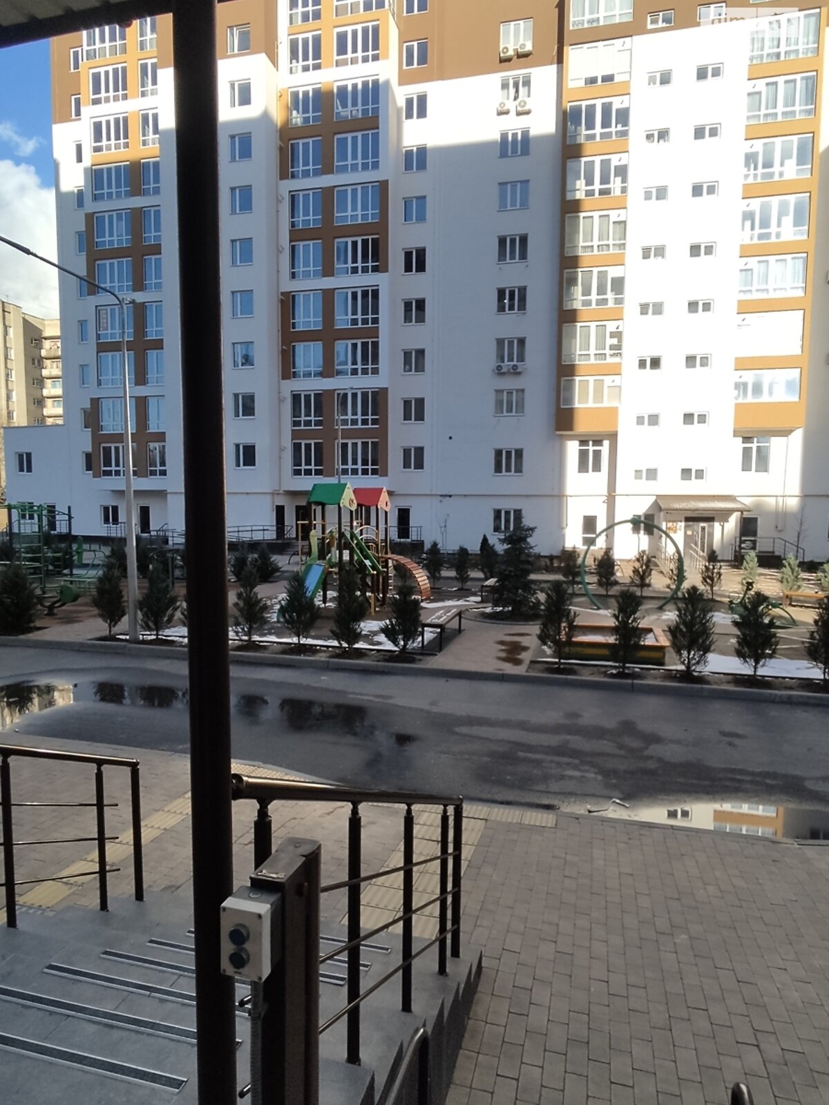 Продажа двухкомнатной квартиры в Виннице, на просп. Юности, район Вишенка фото 1 Продажа двухкомнатной квартиры в Виннице, на просп. Юности, район Вишенка фото 1