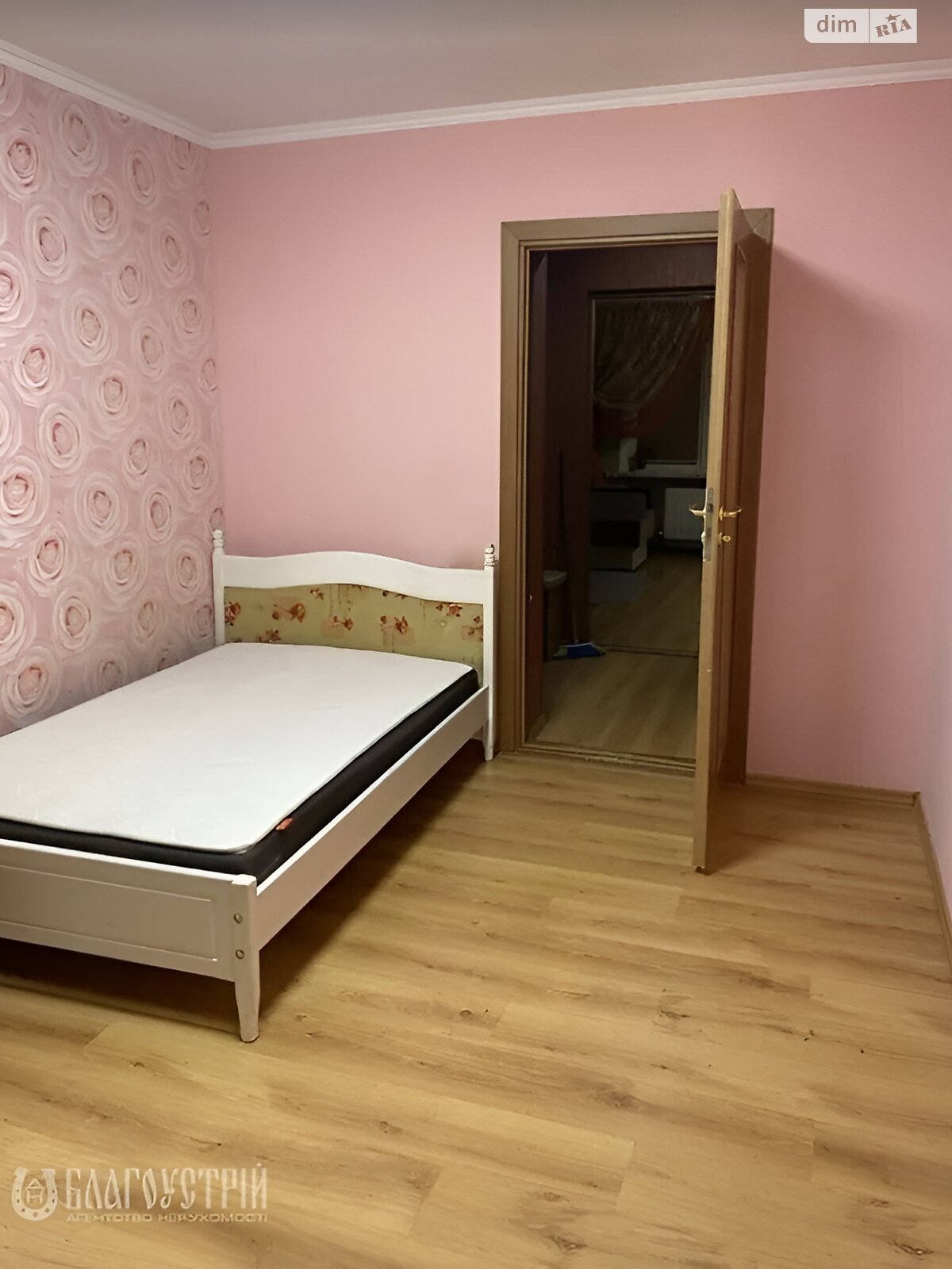 Продажа трехкомнатной квартиры в Виннице, на просп. Юности 83, район Вишенка фото 1 Продажа трехкомнатной квартиры в Виннице, на просп. Юности 83, район Вишенка фото 1