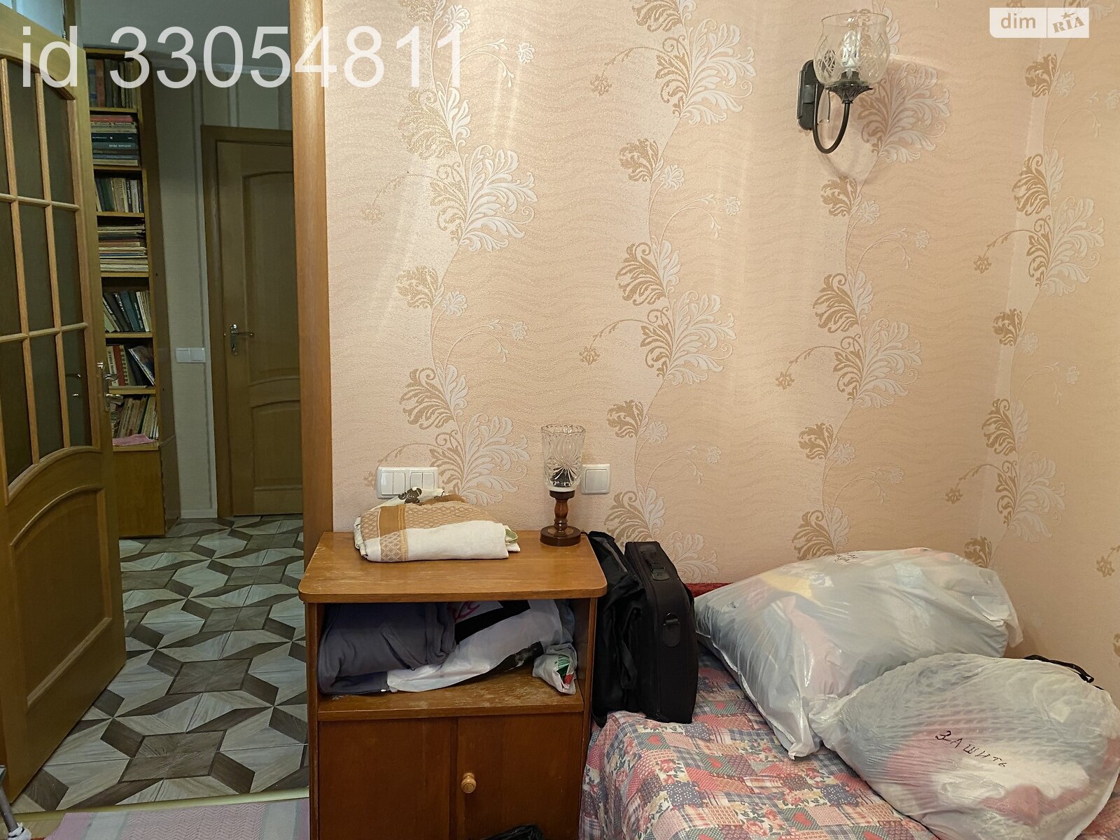 Продажа трехкомнатной квартиры в Виннице, на просп. Юности, район Вишенка фото 1 Продажа трехкомнатной квартиры в Виннице, на просп. Юности, район Вишенка фото 1