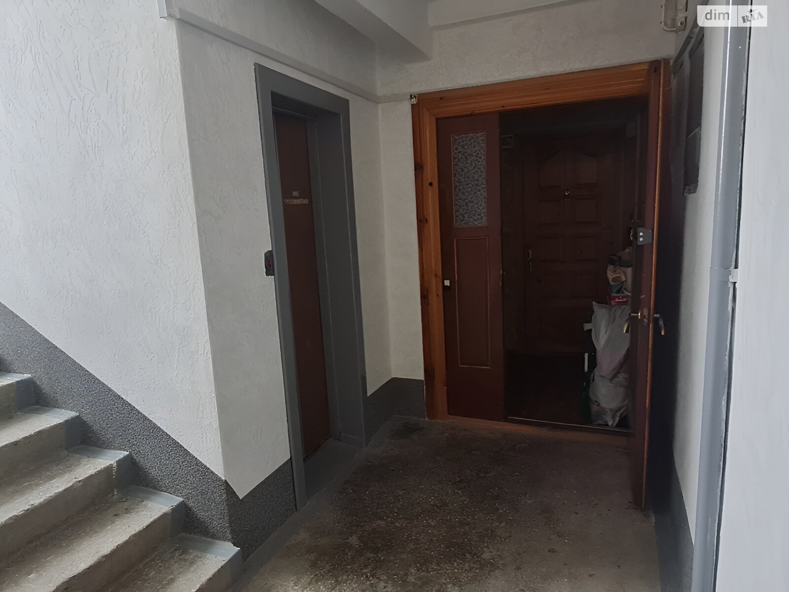 Продажа трехкомнатной квартиры в Виннице, на просп. Юности, район Вишенка фото 1 Продажа трехкомнатной квартиры в Виннице, на просп. Юности, район Вишенка фото 1
