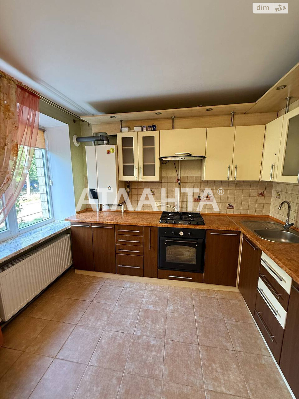 Продаж трикімнатної квартири в Вінниці, на просп. Юності, район Вишенька фото 1 Продаж трикімнатної квартири в Вінниці, на просп. Юності, район Вишенька фото 1