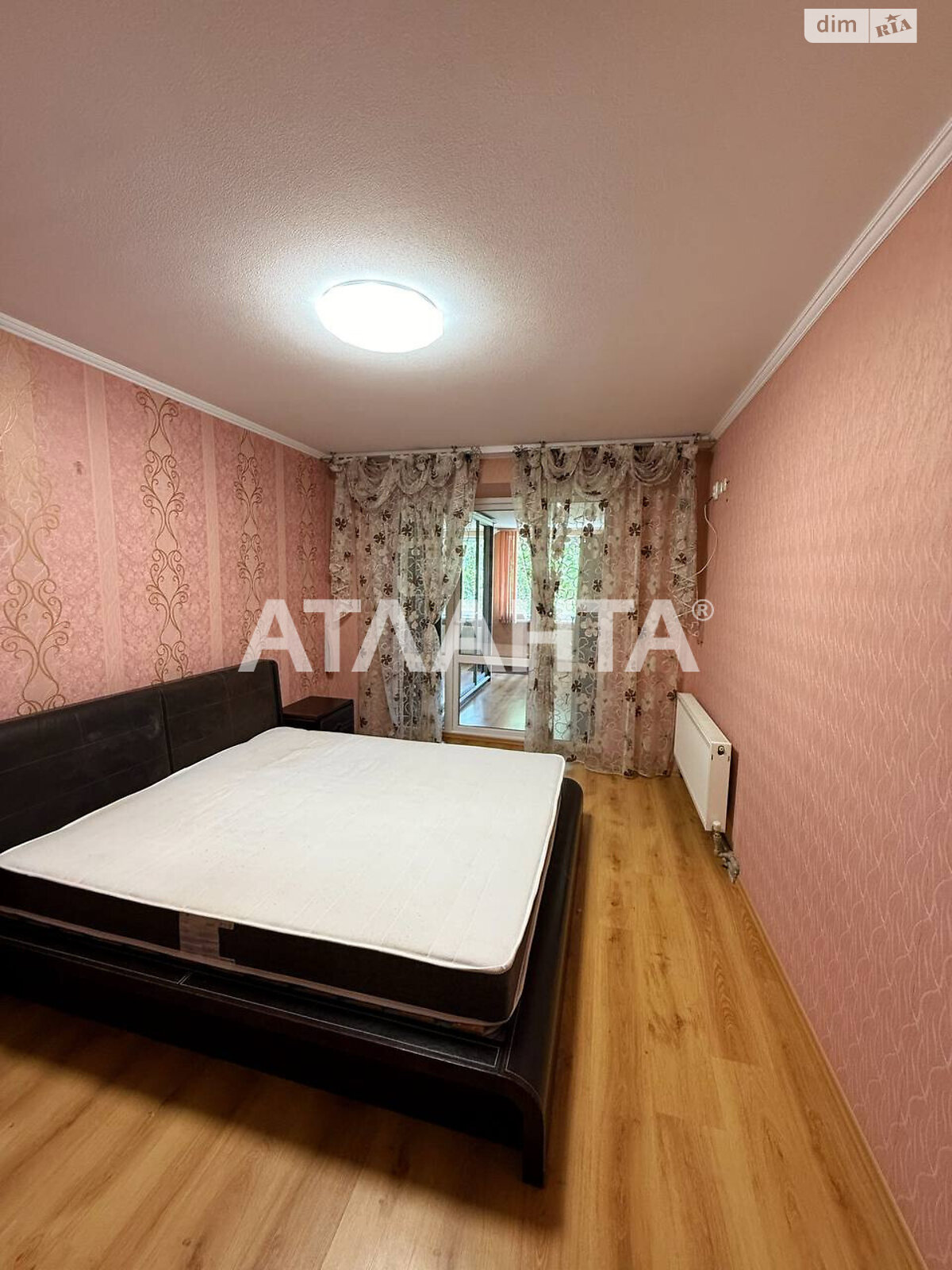 Продаж трикімнатної квартири в Вінниці, на просп. Юності, район Вишенька фото 1 Продаж трикімнатної квартири в Вінниці, на просп. Юності, район Вишенька фото 1