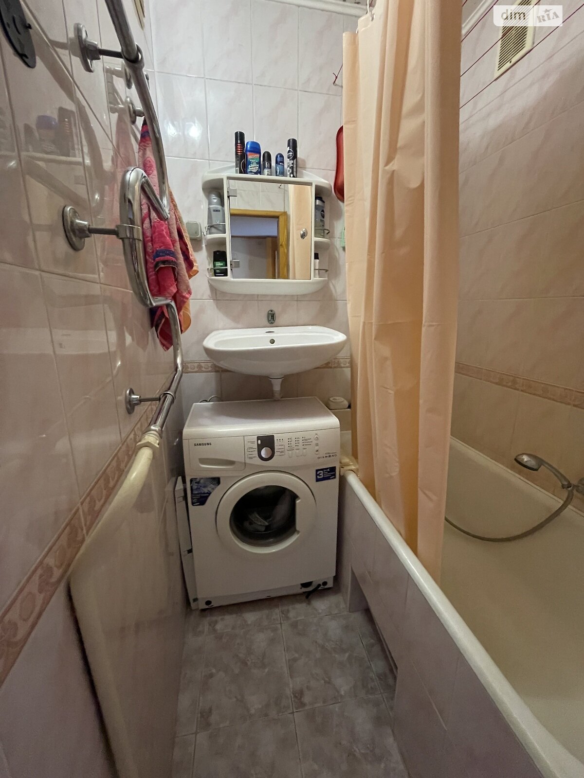 Продажа трехкомнатной квартиры в Виннице, на просп. Юности, район Вишенка фото 1 Продажа трехкомнатной квартиры в Виннице, на просп. Юности, район Вишенка фото 1