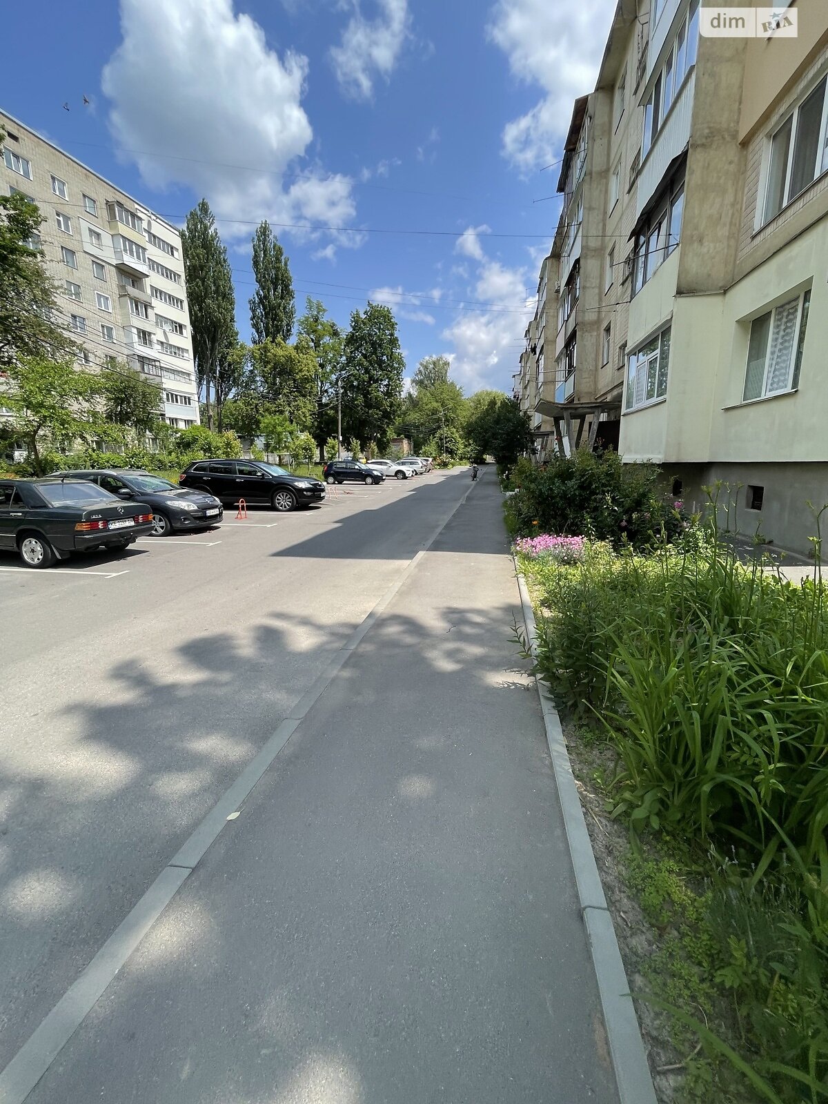 Продажа трехкомнатной квартиры в Виннице, на просп. Юности, район Вишенка фото 1 Продажа трехкомнатной квартиры в Виннице, на просп. Юности, район Вишенка фото 1