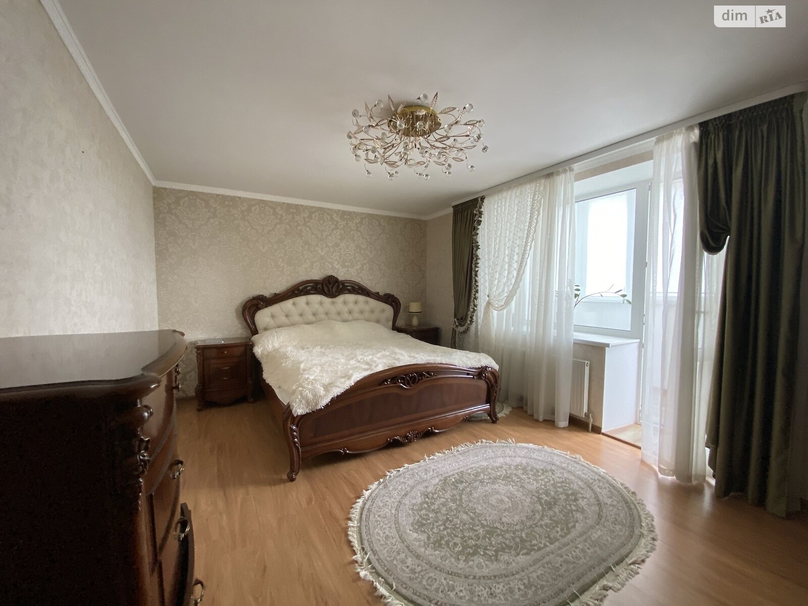 Продаж трикімнатної квартири в Вінниці, на просп. Юності, район Вишенька фото 1 Продаж трикімнатної квартири в Вінниці, на просп. Юності, район Вишенька фото 1