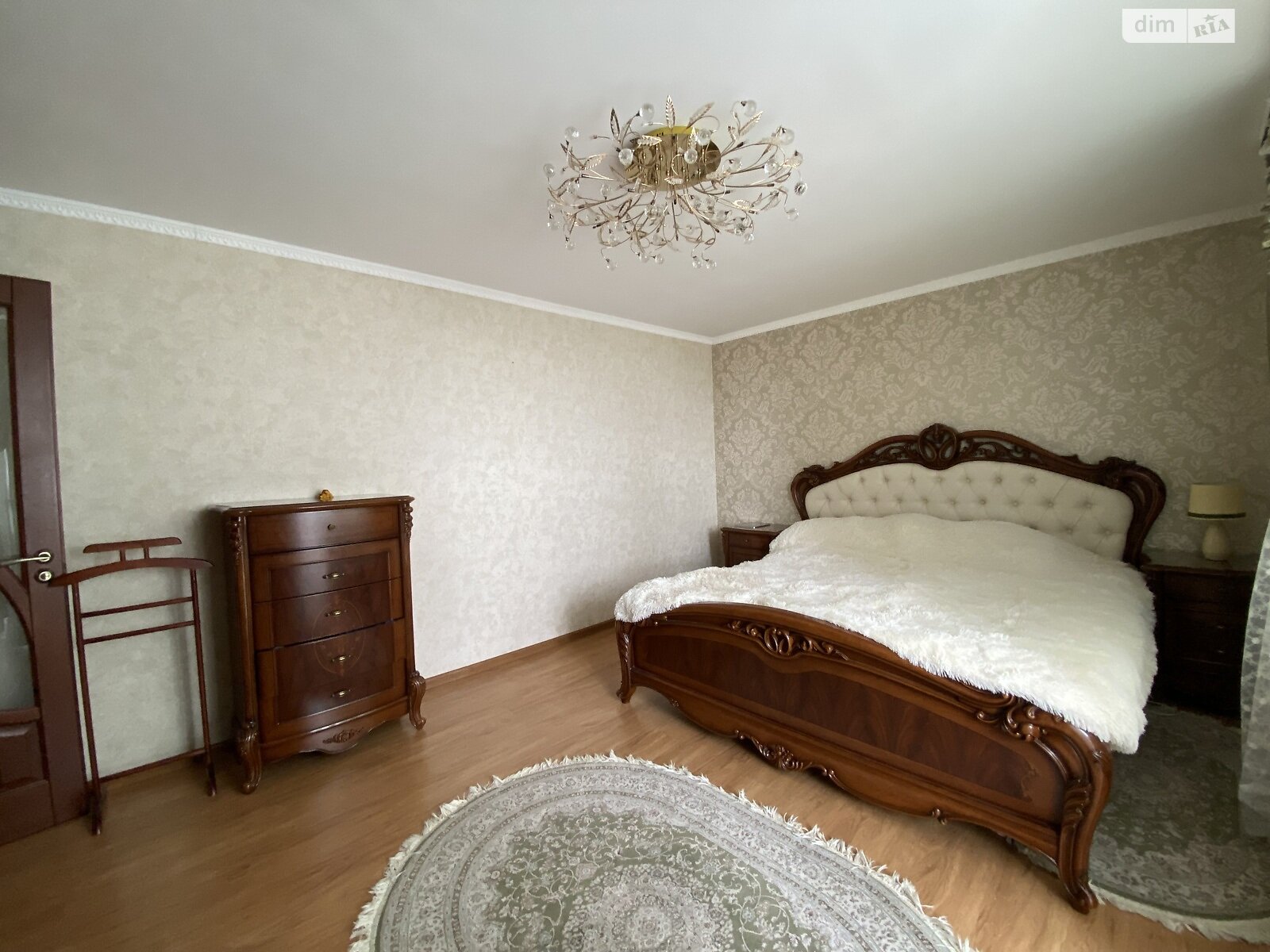 Продаж трикімнатної квартири в Вінниці, на просп. Юності, район Вишенька фото 1 Продаж трикімнатної квартири в Вінниці, на просп. Юності, район Вишенька фото 1