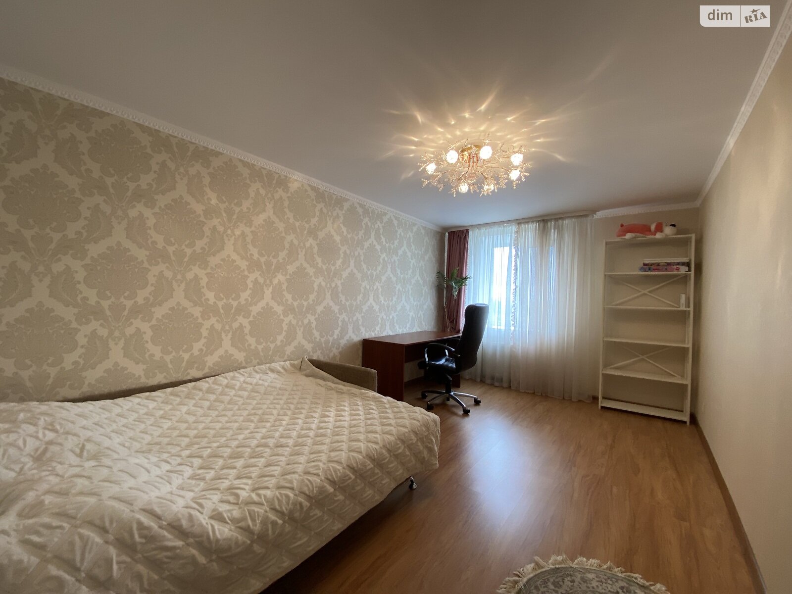 Продаж трикімнатної квартири в Вінниці, на просп. Юності, район Вишенька фото 1 Продаж трикімнатної квартири в Вінниці, на просп. Юності, район Вишенька фото 1