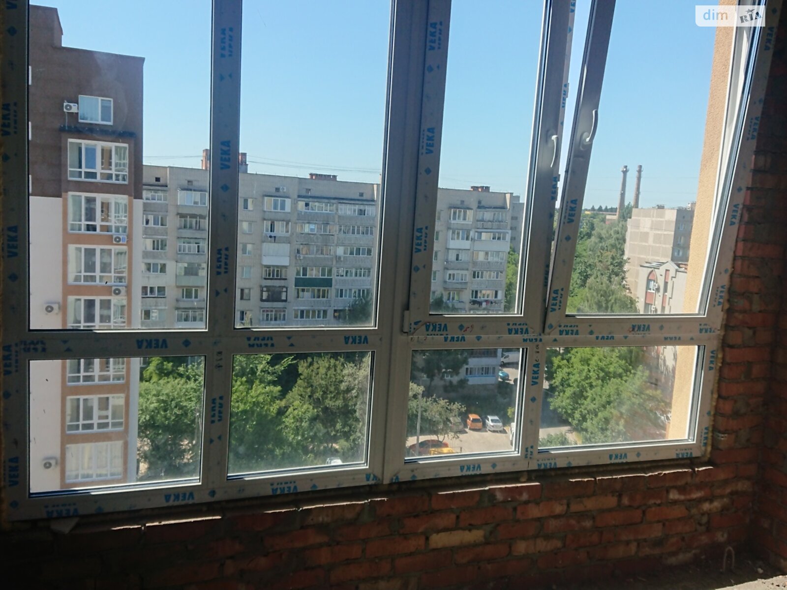 Продаж чотирикімнатної квартири в Вінниці, на просп. Юності 16, район Вишенька фото 1 Продаж чотирикімнатної квартири в Вінниці, на просп. Юності 16, район Вишенька фото 1