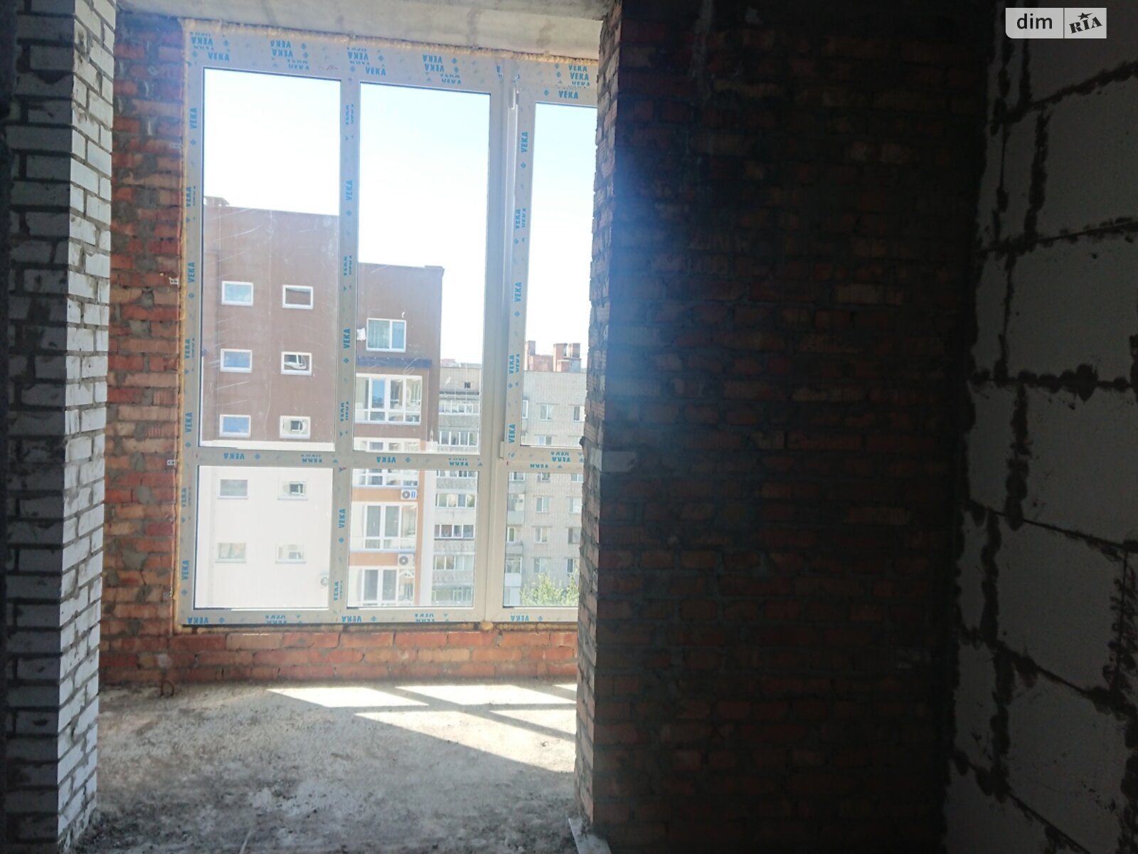 Продаж чотирикімнатної квартири в Вінниці, на просп. Юності 16, район Вишенька фото 1 Продаж чотирикімнатної квартири в Вінниці, на просп. Юності 16, район Вишенька фото 1