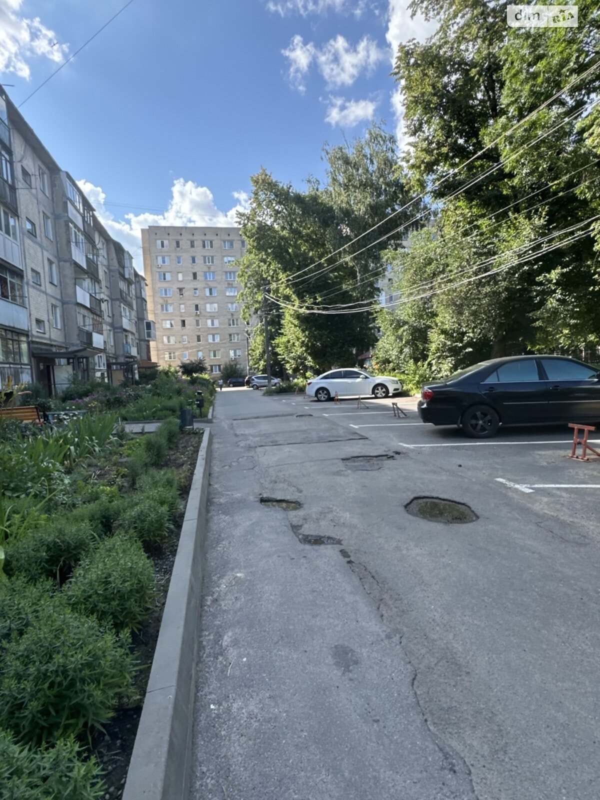 Продажа трехкомнатной квартиры в Виннице, на просп. Юности 37, район Вишенка фото 1 Продажа трехкомнатной квартиры в Виннице, на просп. Юности 37, район Вишенка фото 1