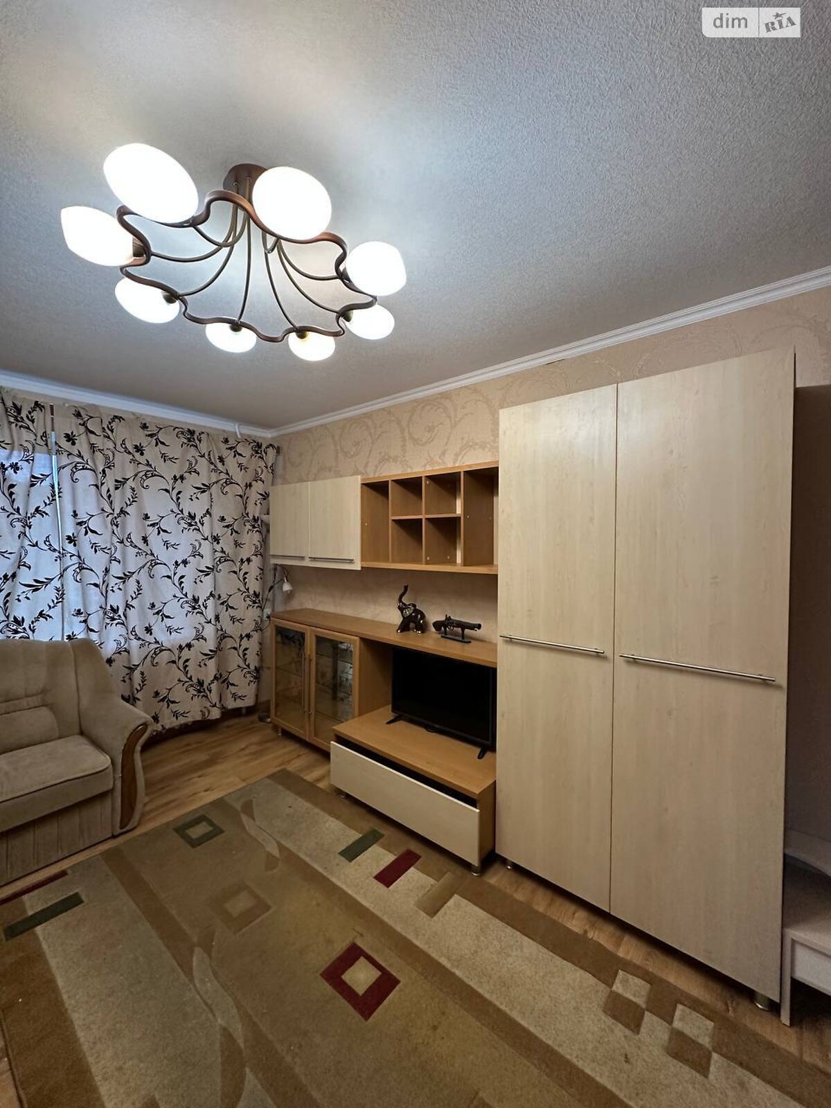 Продажа трехкомнатной квартиры в Виннице, на просп. Юности, район Вишенка фото 1