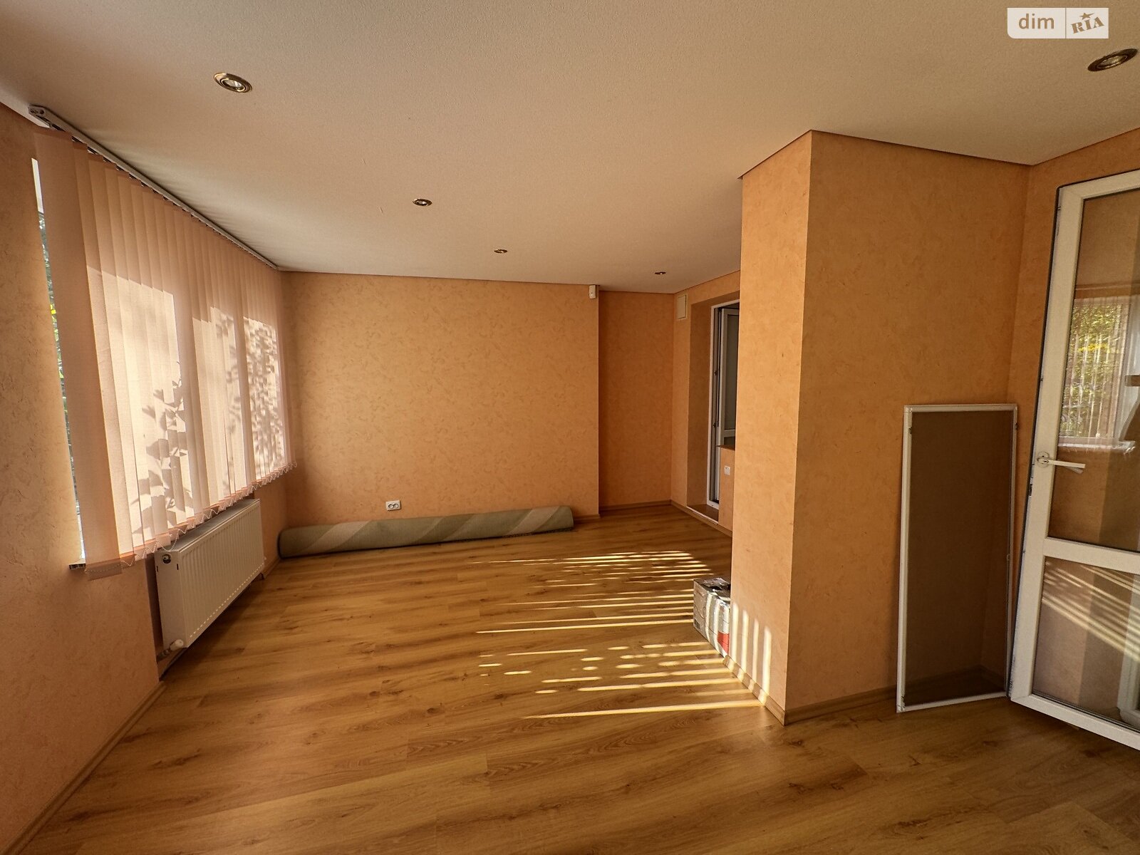 Продаж трикімнатної квартири в Вінниці, на просп. Юності 83, район Вишенька фото 1 Продаж трикімнатної квартири в Вінниці, на просп. Юності 83, район Вишенька фото 1