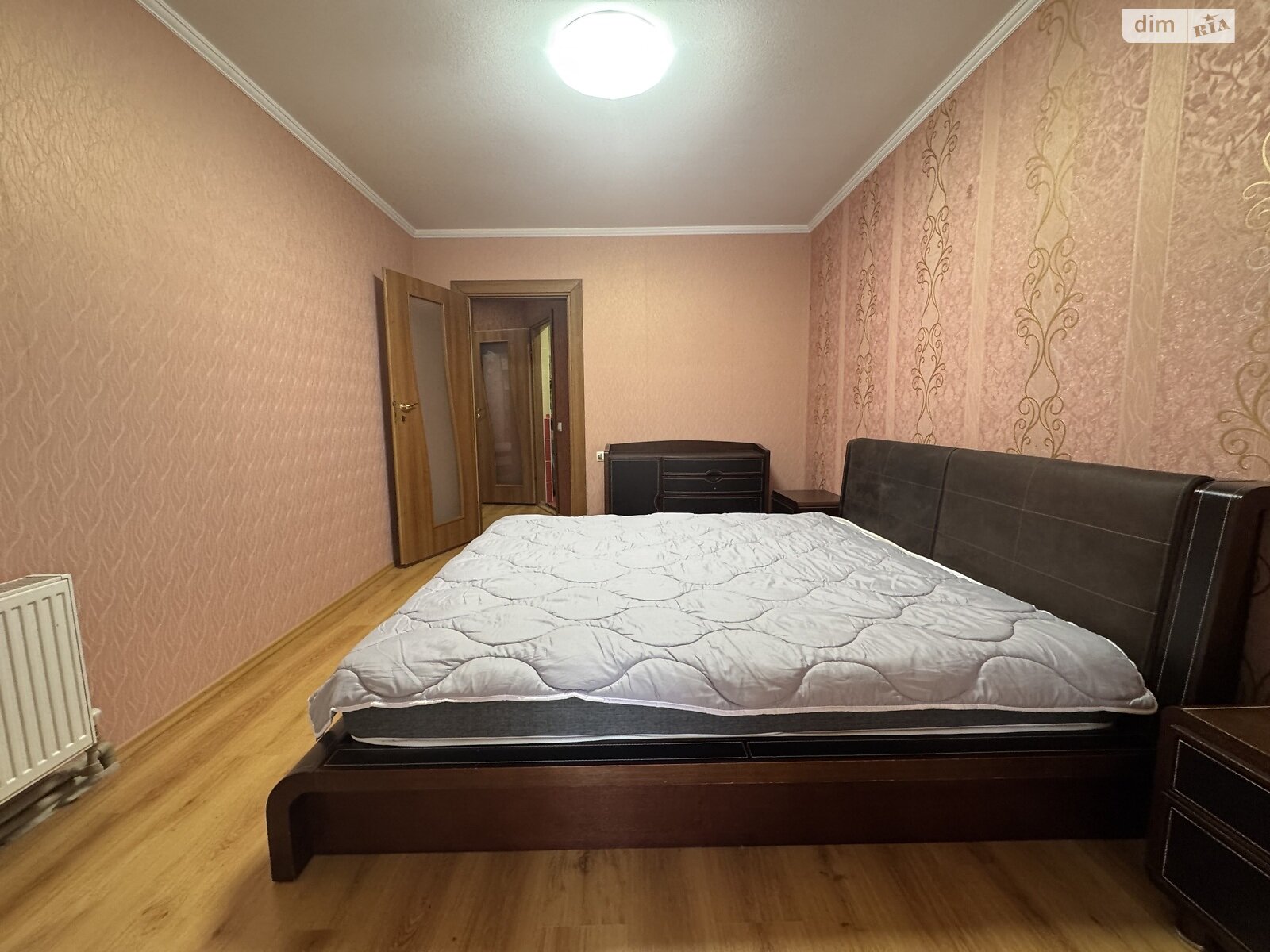 Продаж трикімнатної квартири в Вінниці, на просп. Юності 83, район Вишенька фото 1 Продаж трикімнатної квартири в Вінниці, на просп. Юності 83, район Вишенька фото 1