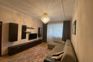 Продаж трикімнатної квартири в Вінниці, на вул. Шимка Максима, район Військове містечко фото 2