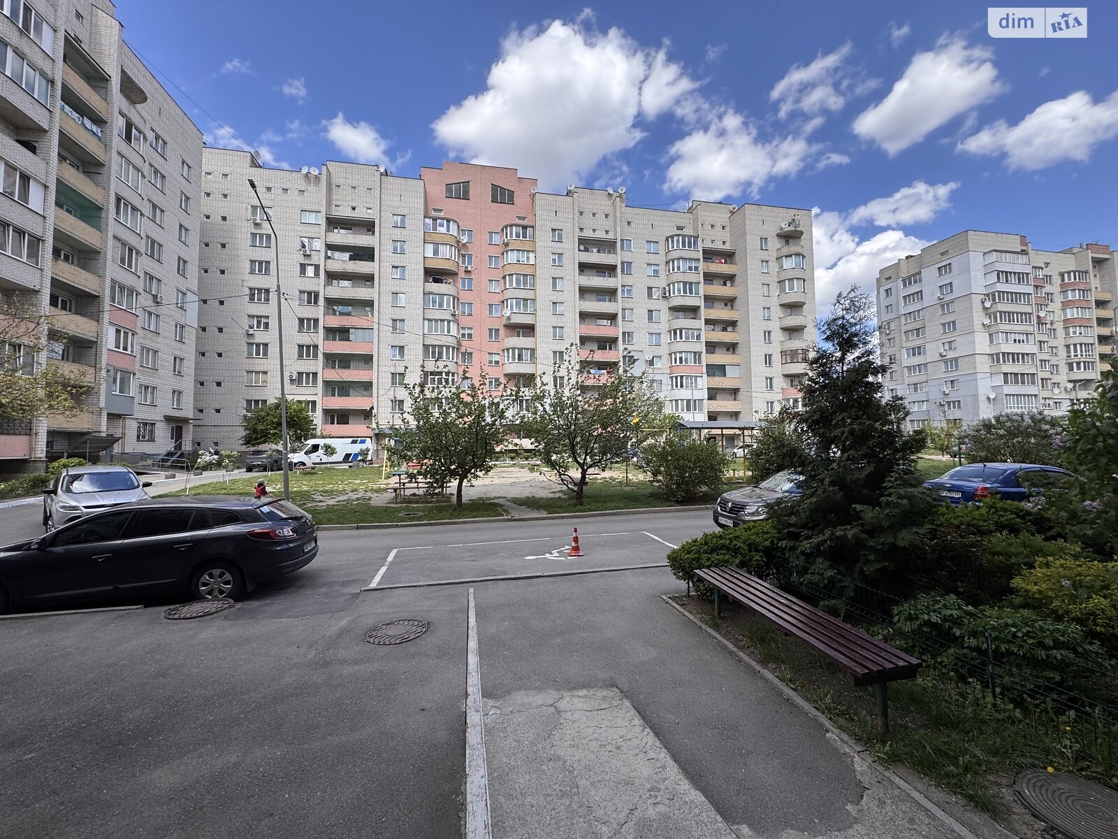 Продаж двокімнатної квартири в Вінниці, на вул. Антонова Олега 29, район Військове містечко фото 1 Продаж двокімнатної квартири в Вінниці, на вул. Антонова Олега 29, район Військове містечко фото 1