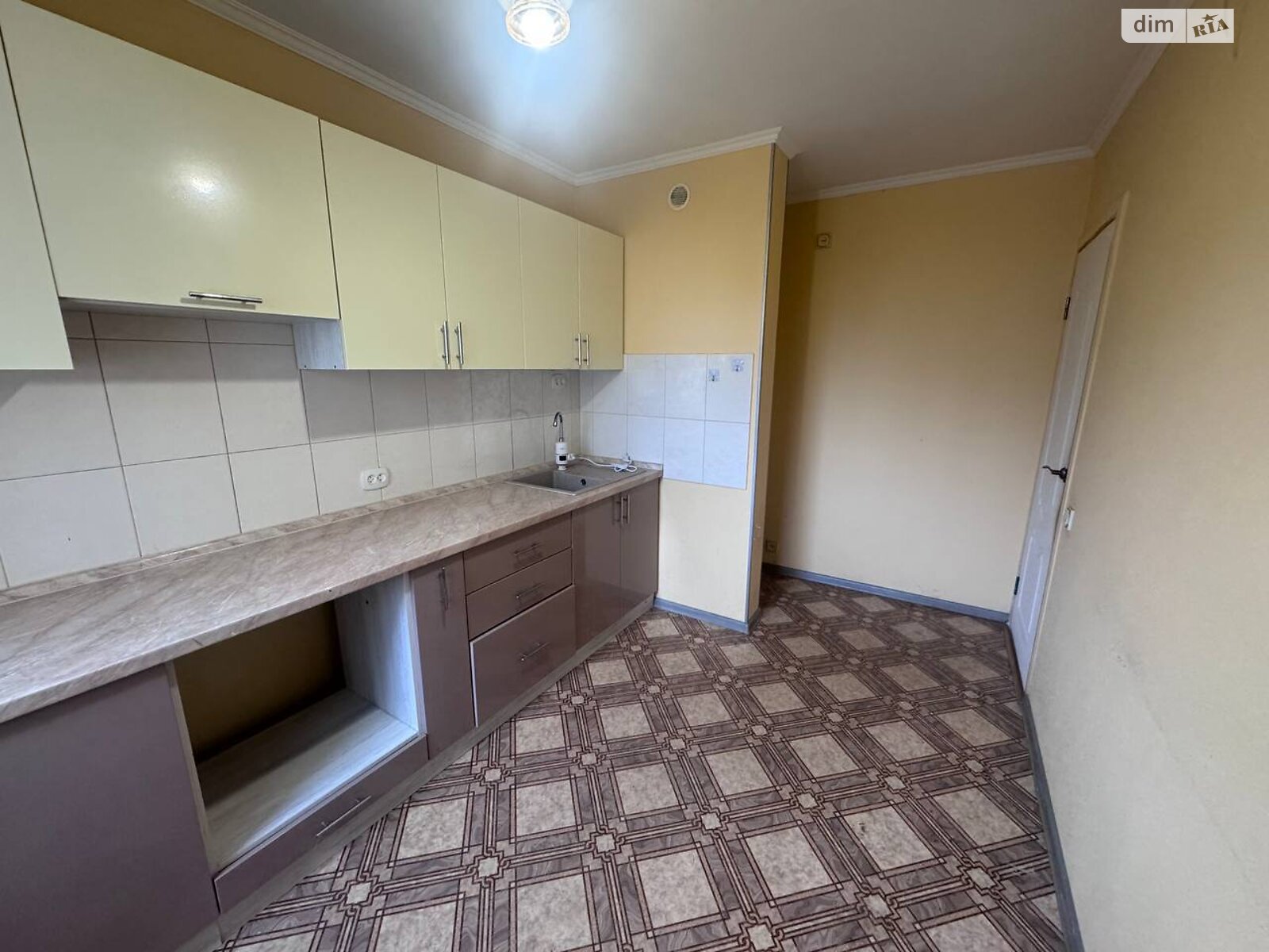 Продажа трехкомнатной квартиры в Виннице, на ул. Антонова Олега 56, район Военный городок фото 1