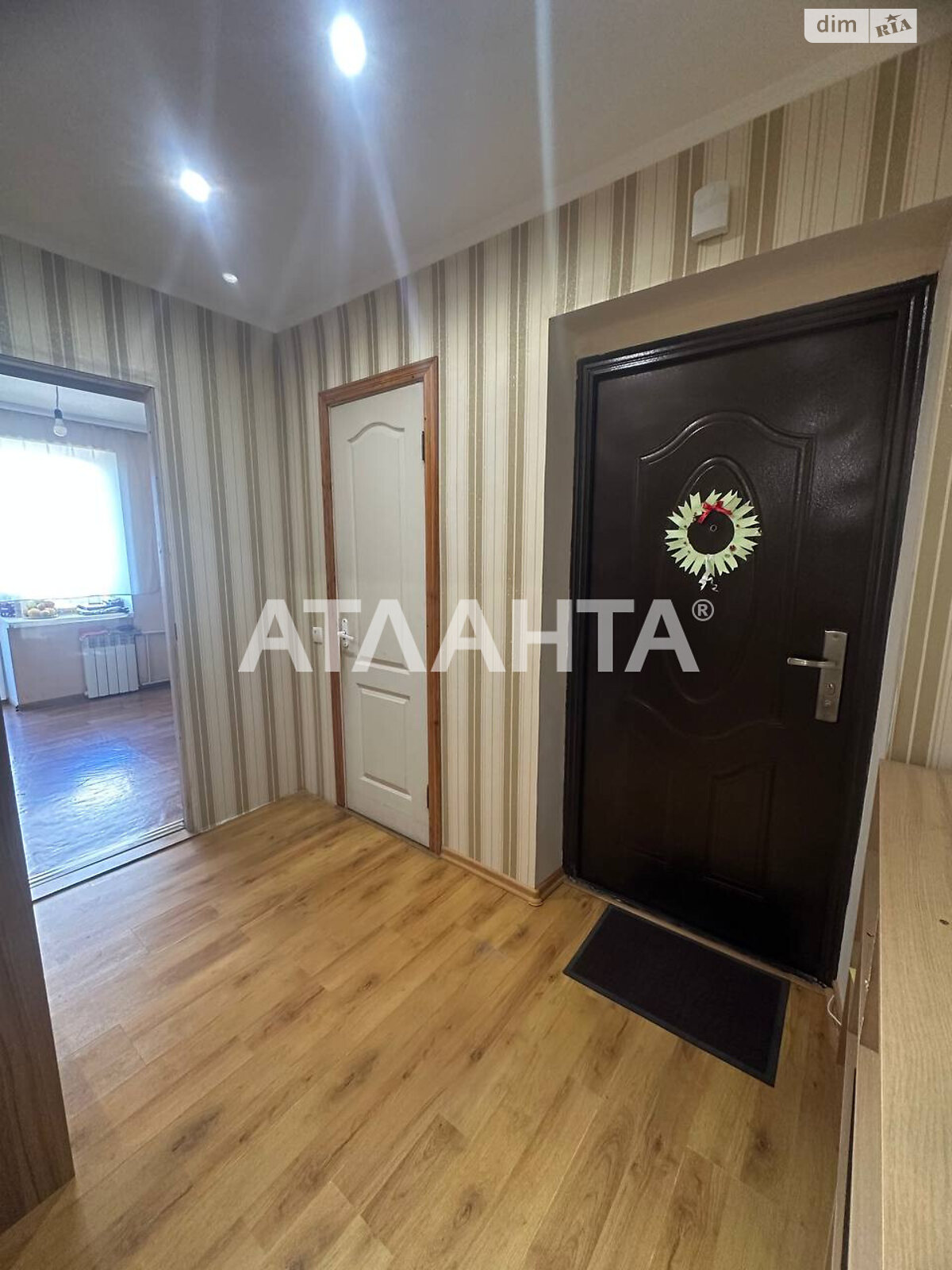 Продаж чотирикімнатної квартири в Вінниці, на вул. Антонова Олега, район Військове містечко фото 2 Продаж чотирикімнатної квартири в Вінниці, на вул. Антонова Олега, район Військове містечко фото 2