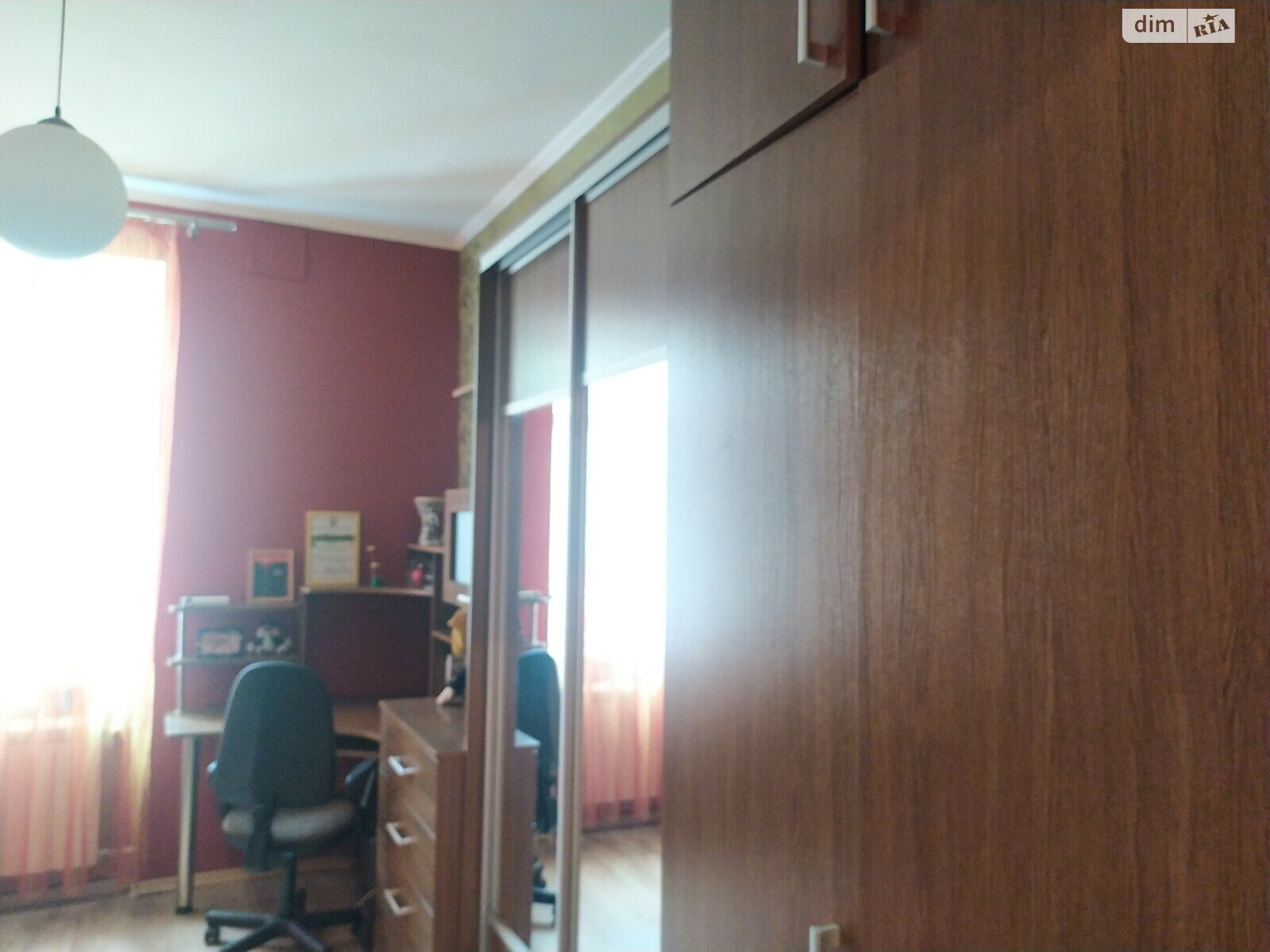 Продаж трикімнатної квартири в Вінниці, на вул. Павла Тичини, район Військове містечко фото 1 Продаж трикімнатної квартири в Вінниці, на вул. Павла Тичини, район Військове містечко фото 1